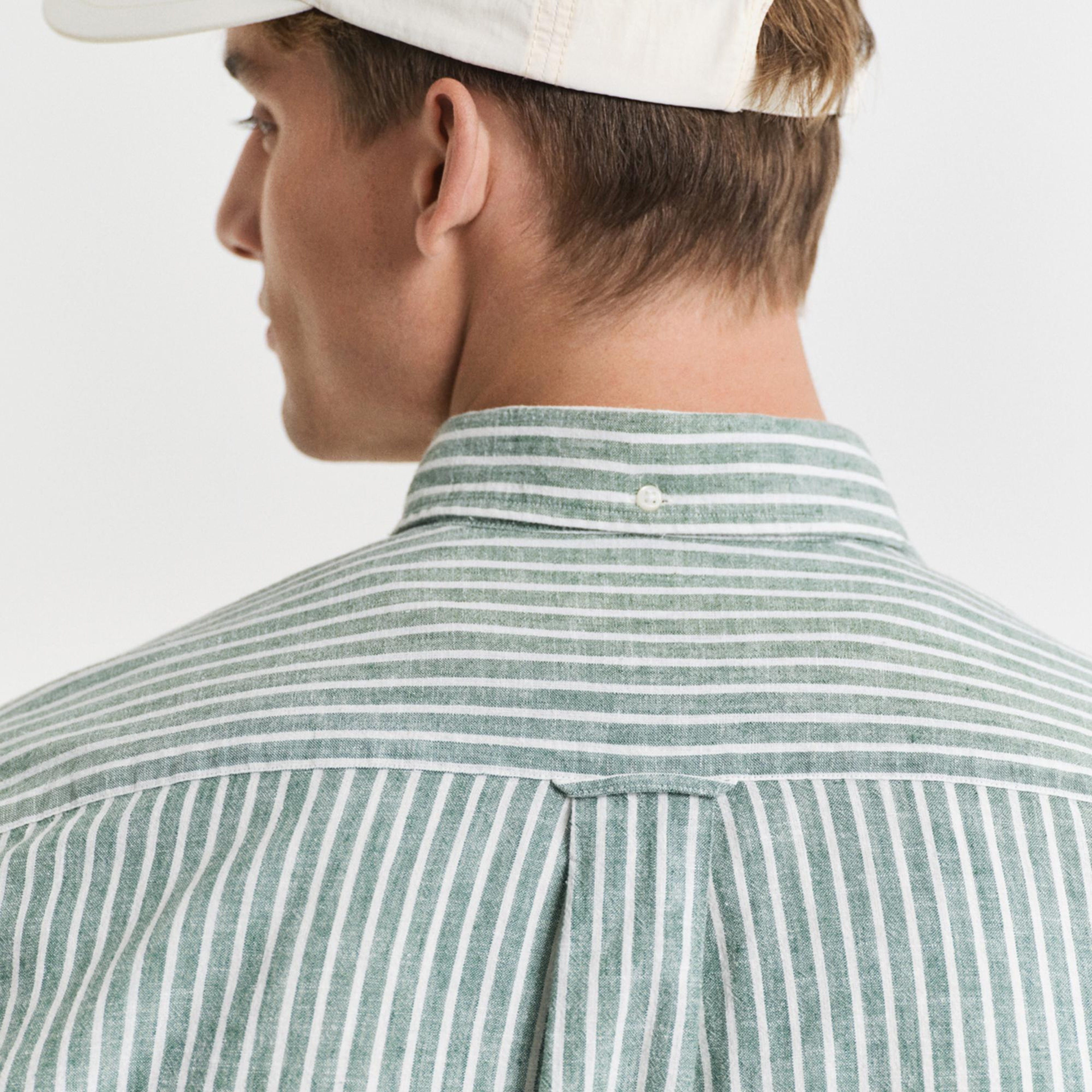 GANT Erkek Yeşil Regular Fit Düğmeli Yaka Çizgili Keten Gömlek