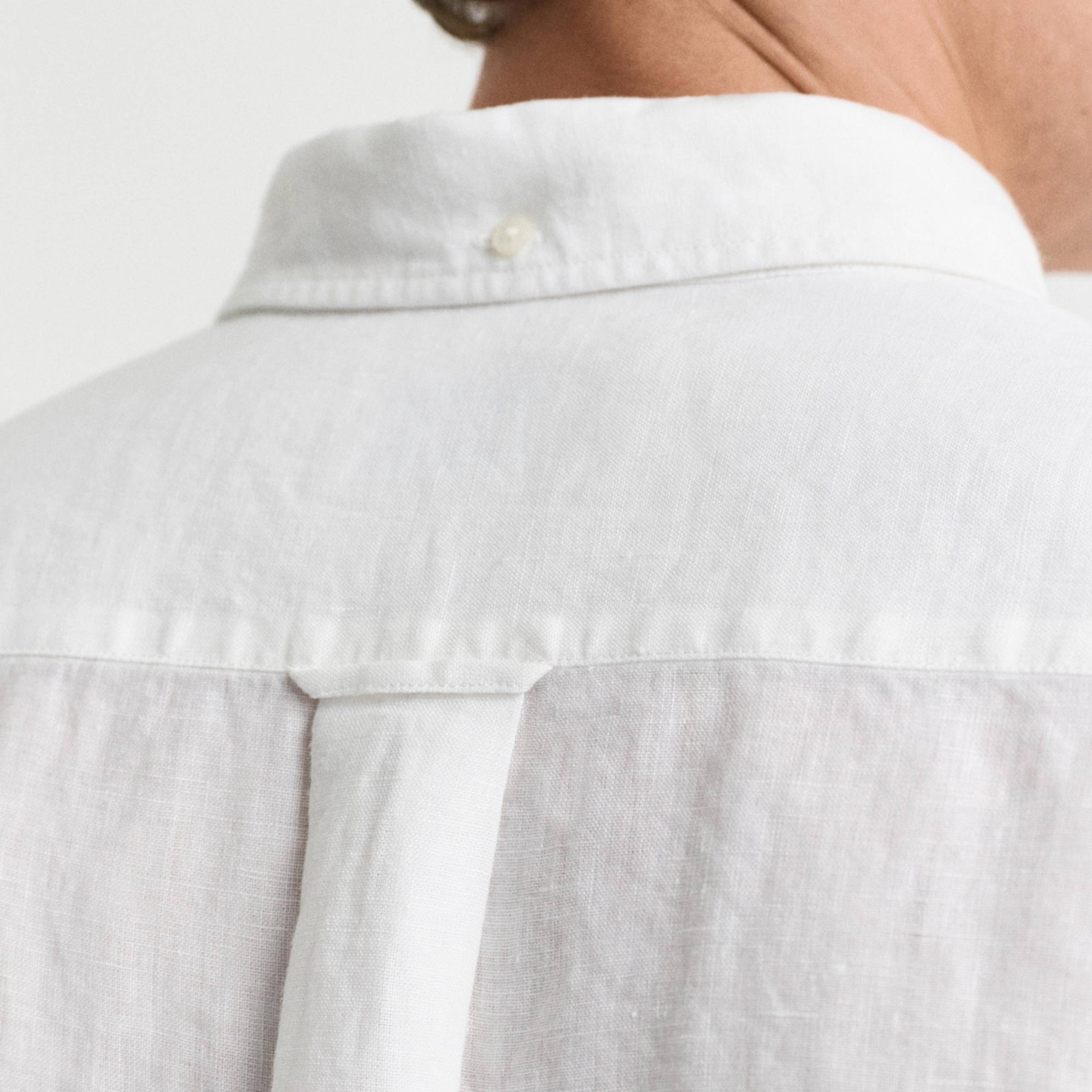 GANT Erkek Beyaz Regular Fit Düğmeli Yaka Keten Gömlek