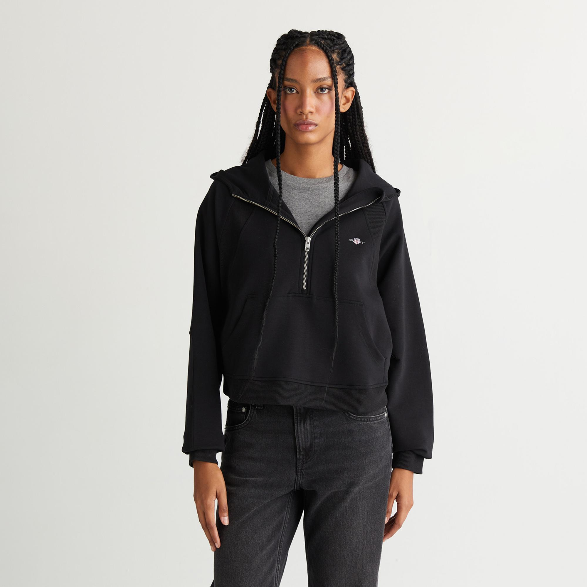 Kadın Siyah Regular Fit Kapüşonlu Sweatshirt