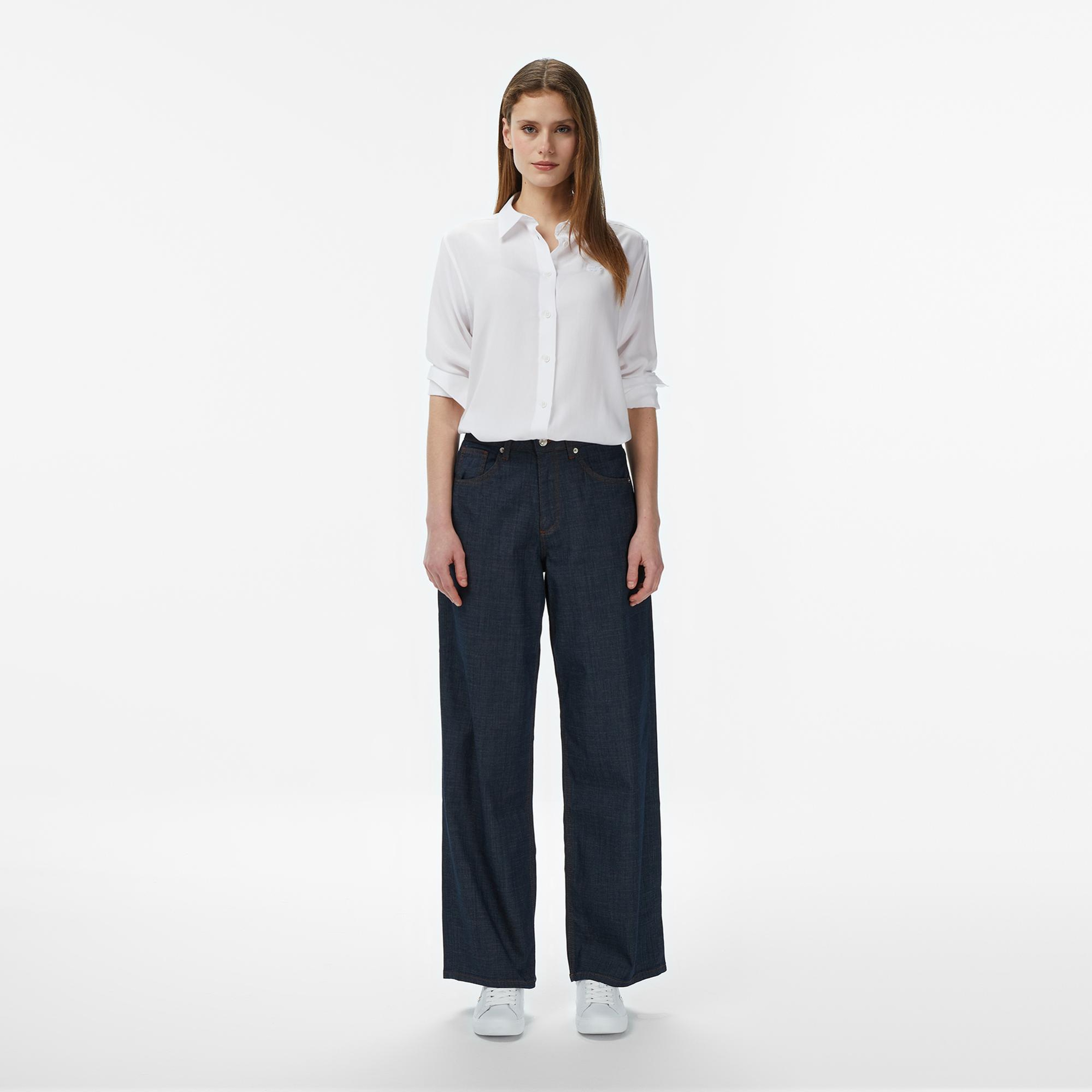 Lacoste Kadın Slim Fit Düğmeli Yaka Beyaz Gömlek