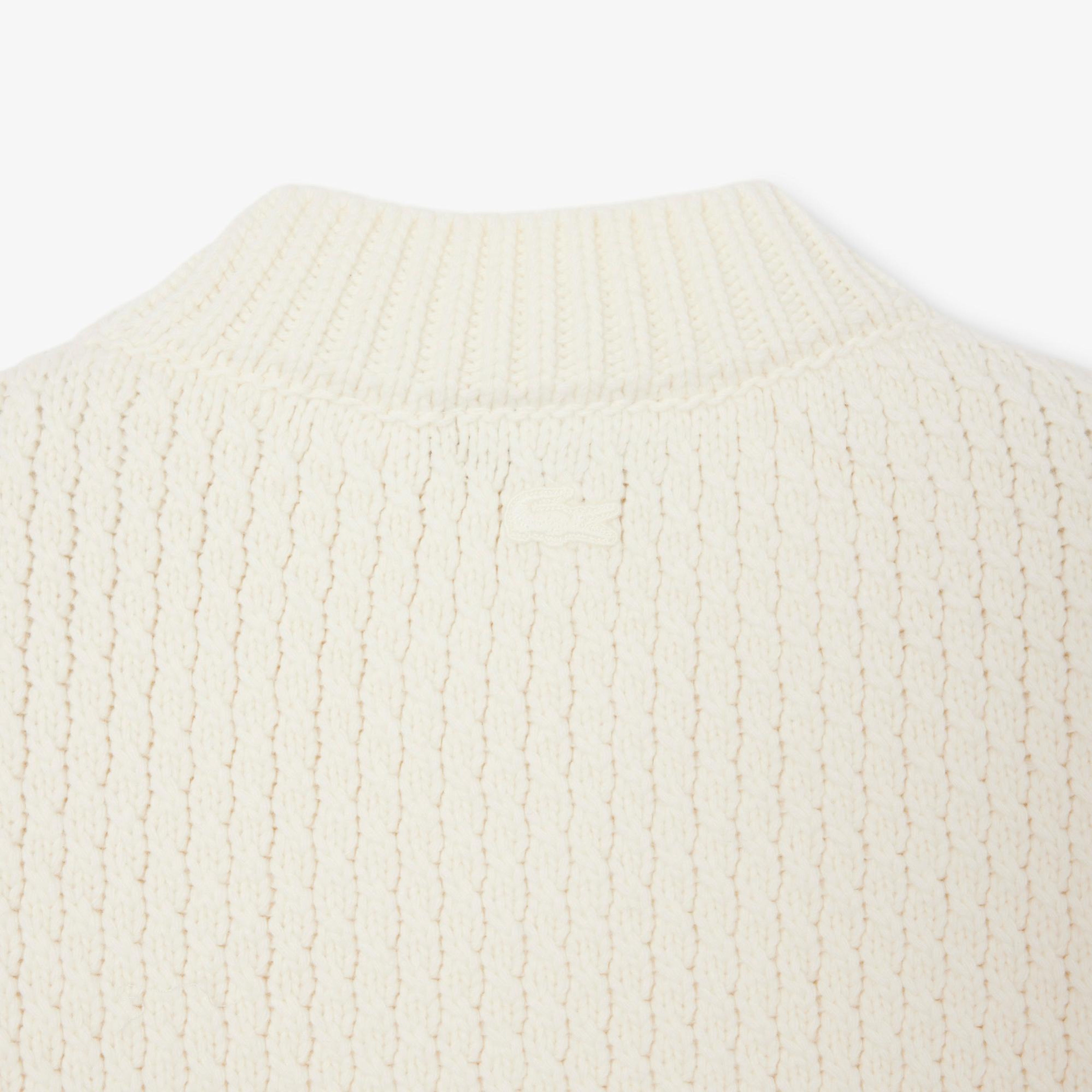 Lacoste FW25 RUNWAY Erkek Oversize Fit Bisiklet Yaka Baskılı Yün Beyaz Kazak