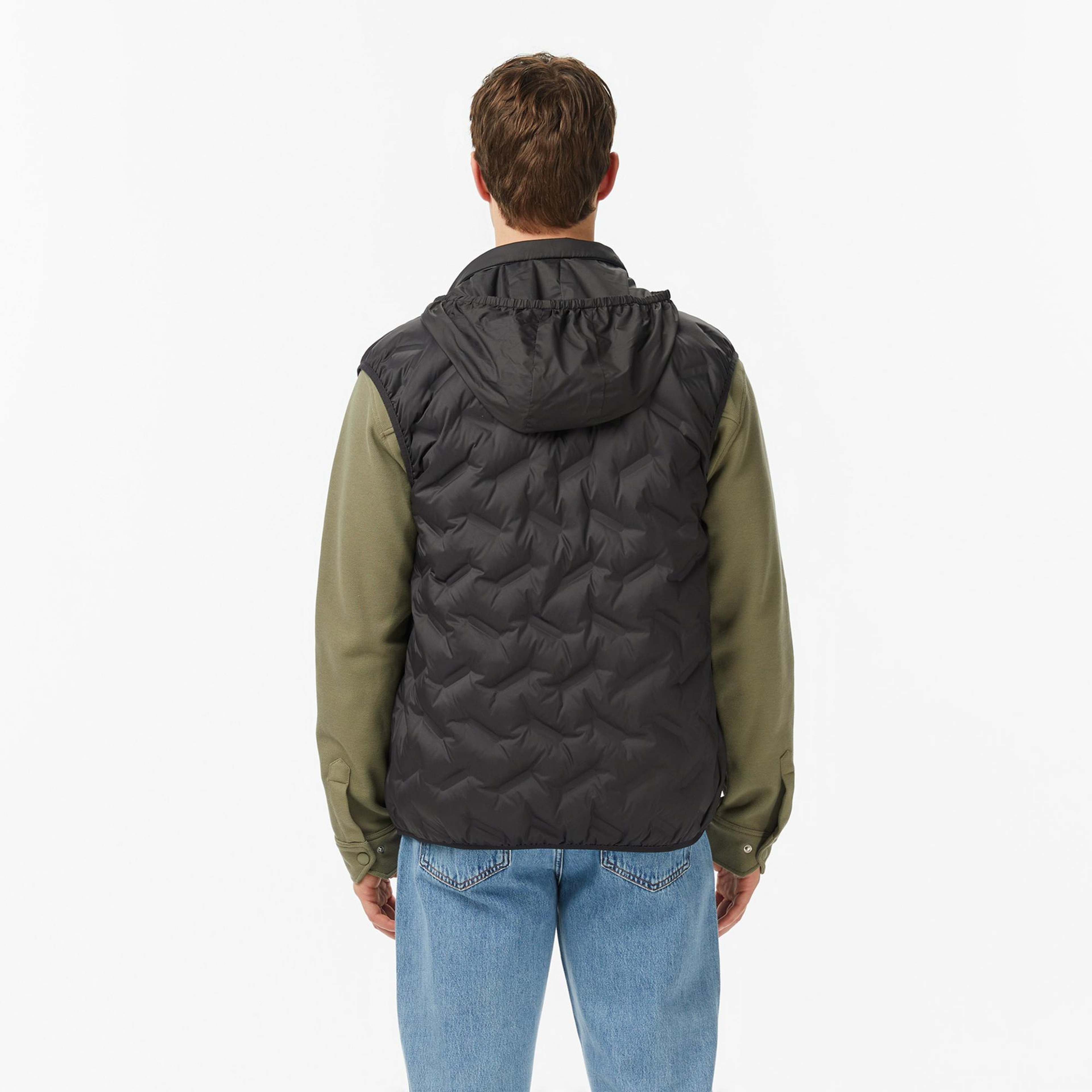 Lacoste Erkek Regular Fit Dik Yaka Kapitone Siyah Yelek