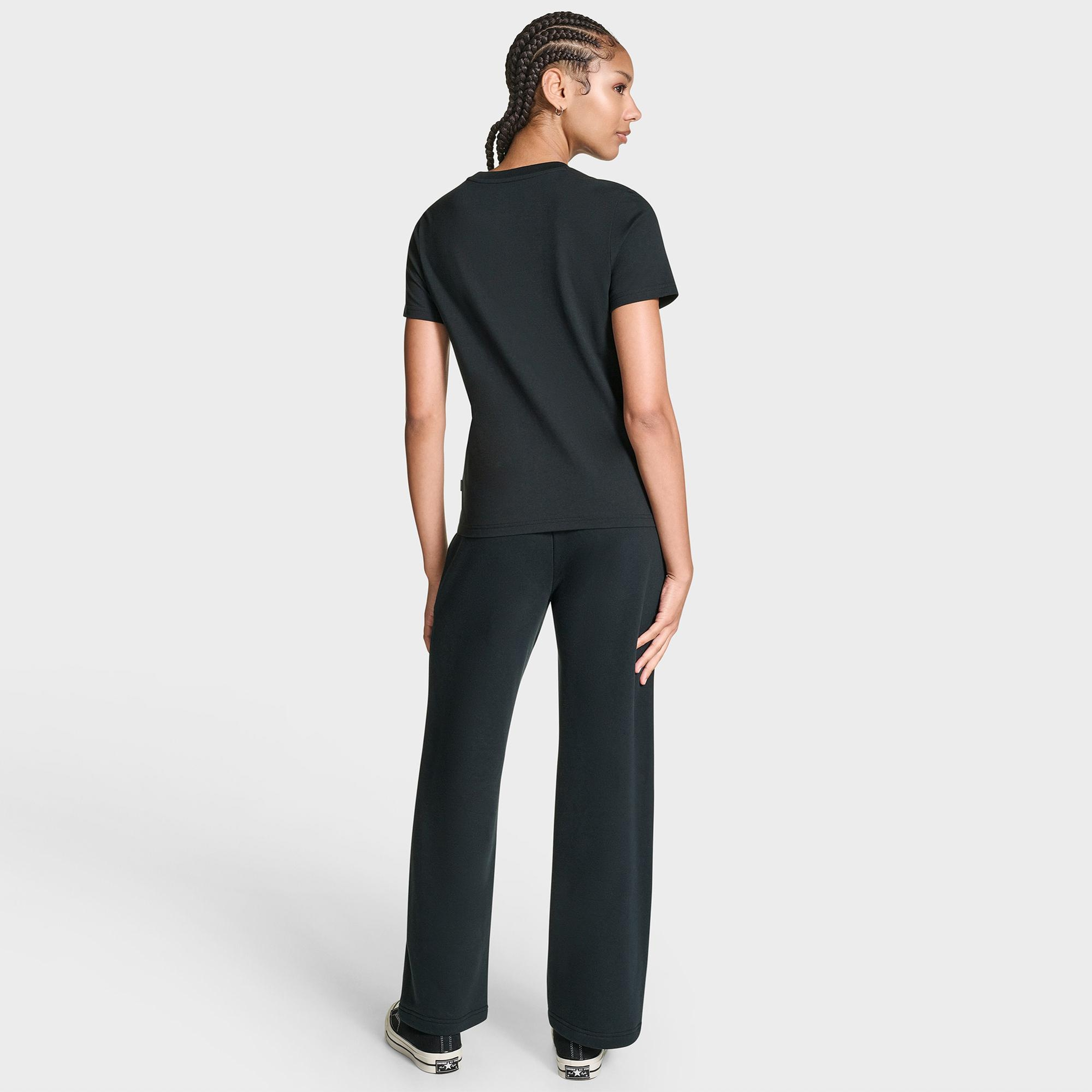 Converse Kadın Chuck Logolu Matalik Siyah T-Shirt