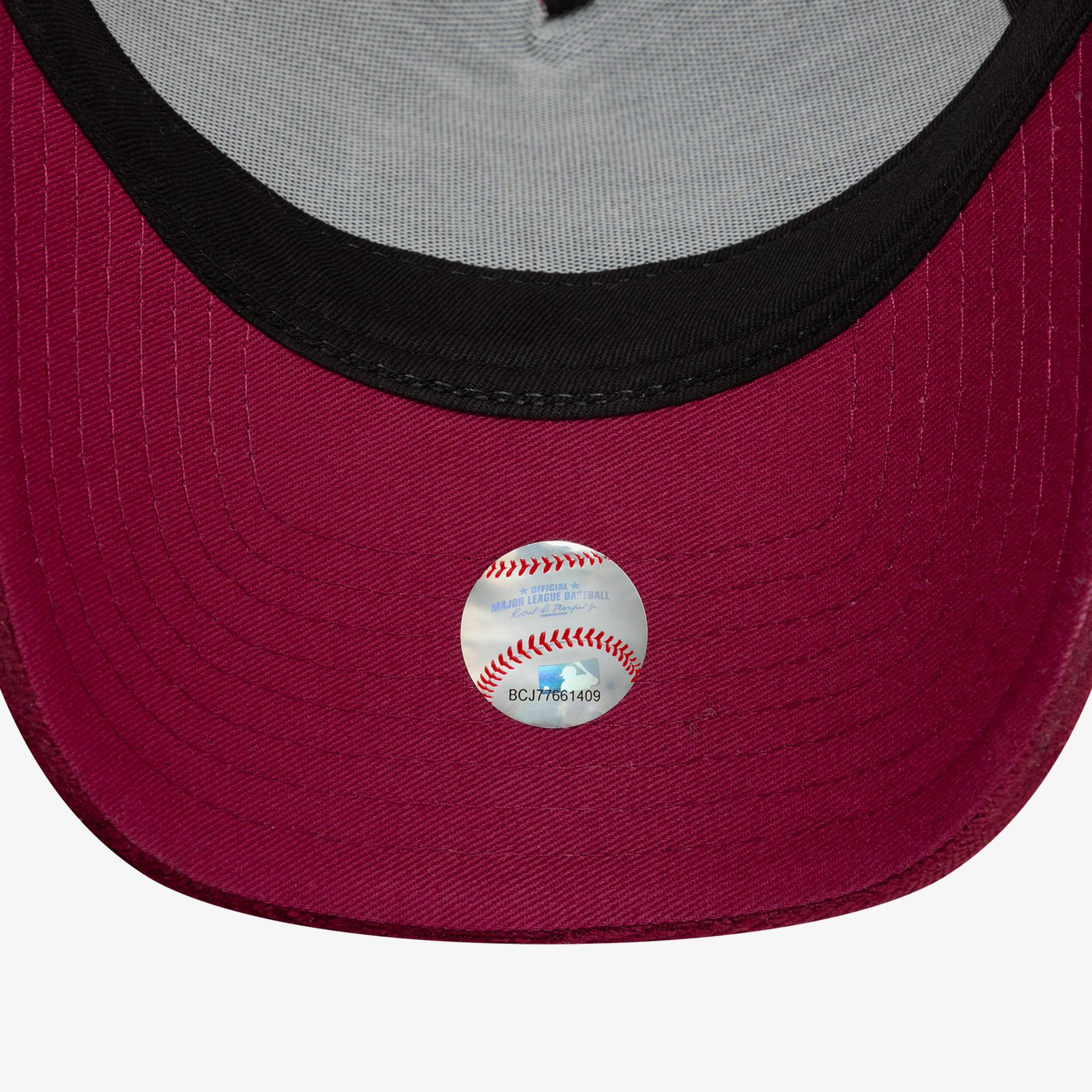 New Era 9Forty New York Yankees Velour Kadın Pembe Şapka