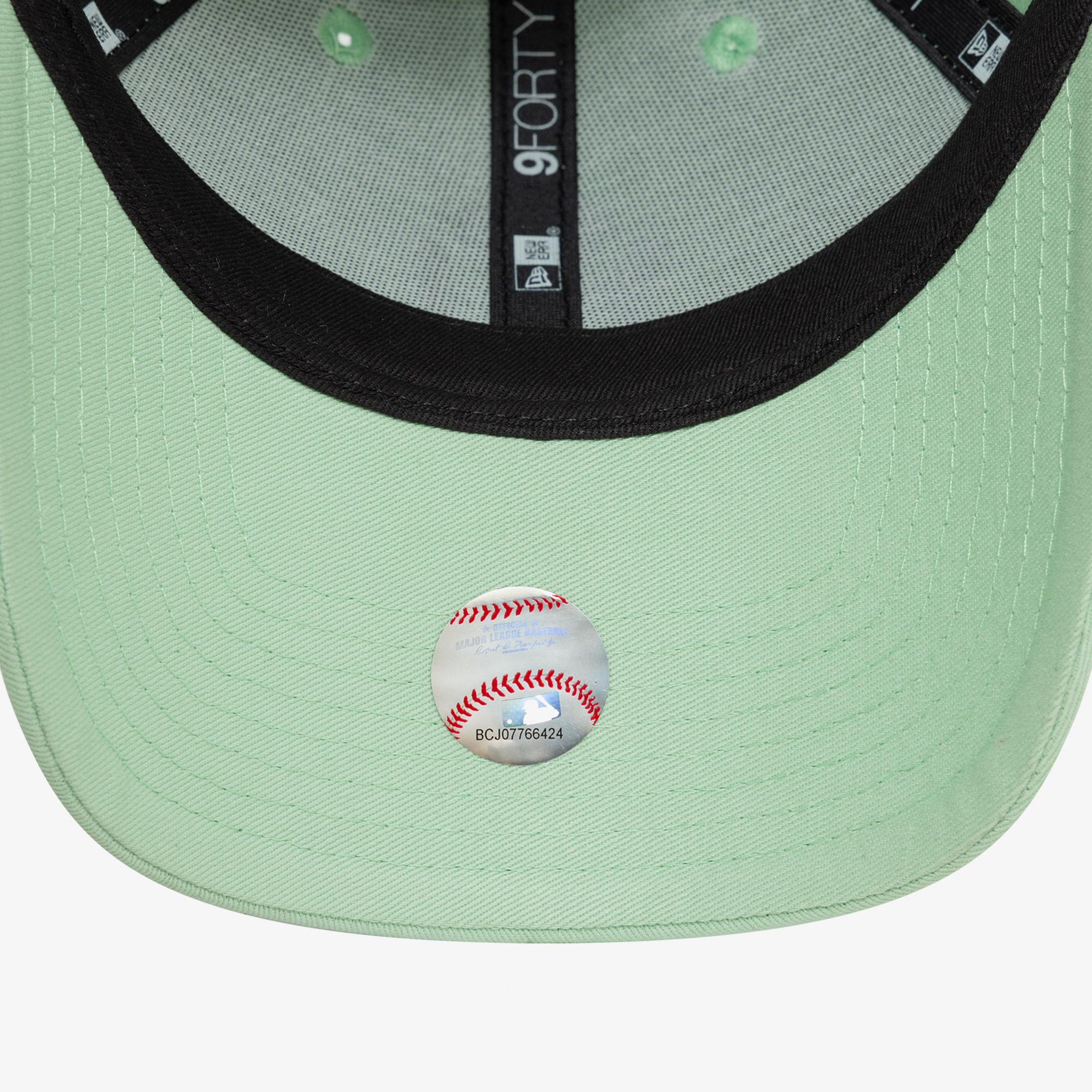 New Era 9Forty New York Yankees League Essential Kadın Yeşil Şapka