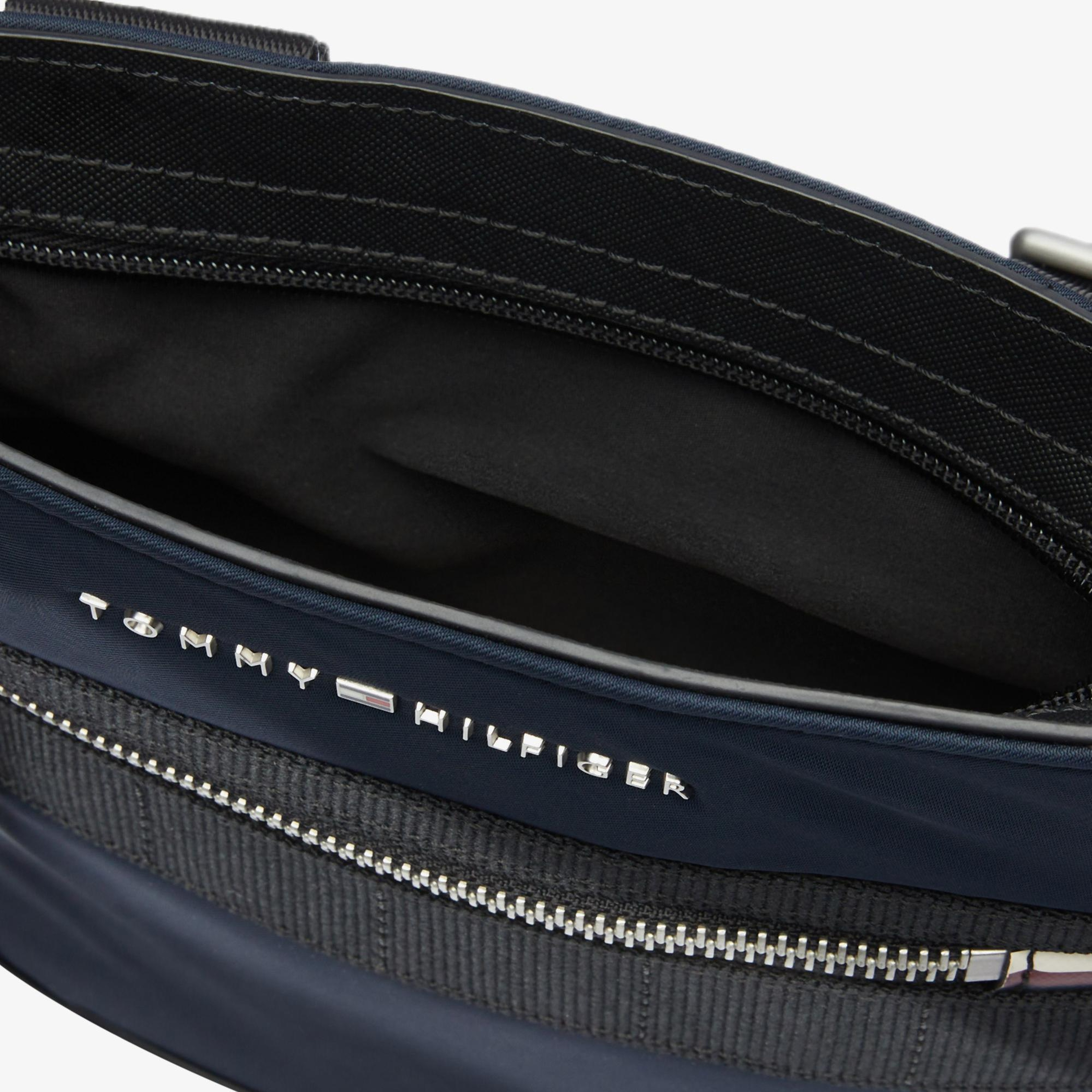 Tommy Hilfiger Elevated Nylon Mini Crossover Erkek Mavi Omuz Çantası