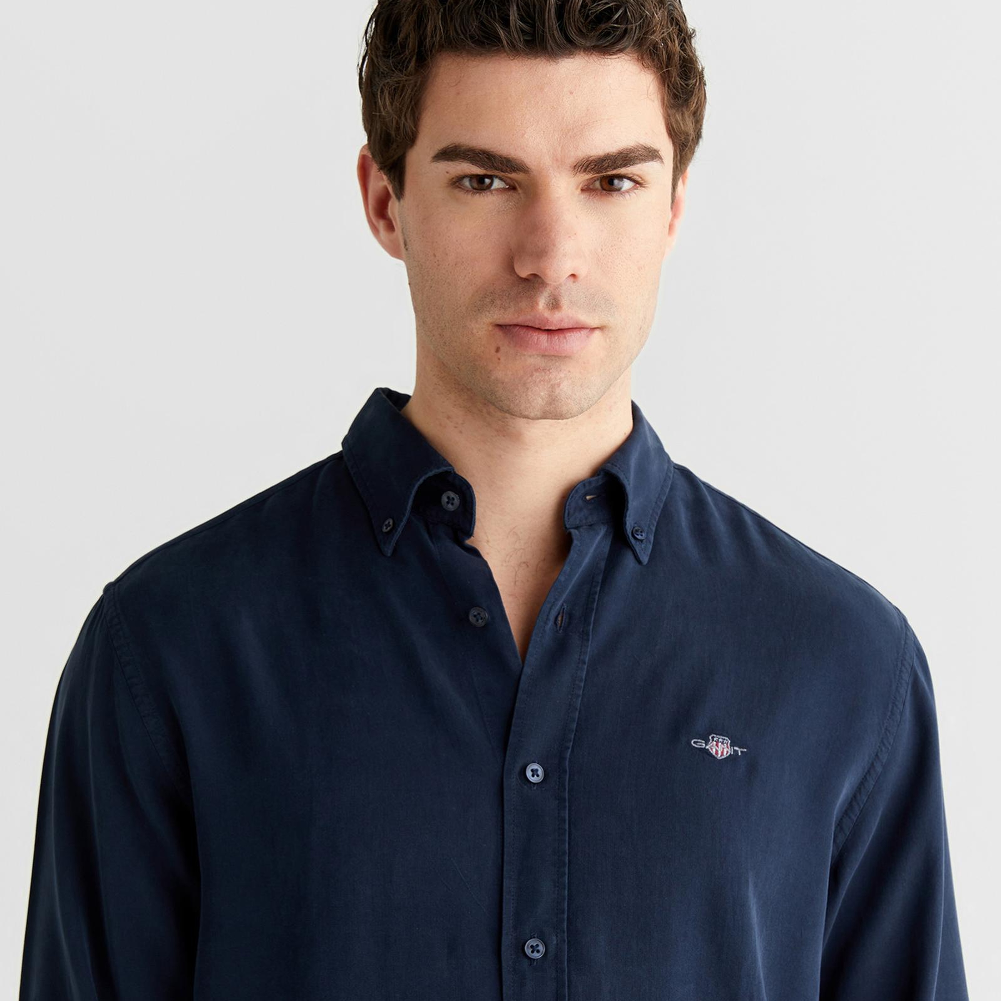 GANT Erkek Lacivert Regular Fit Düğmeli Yaka Gömlek