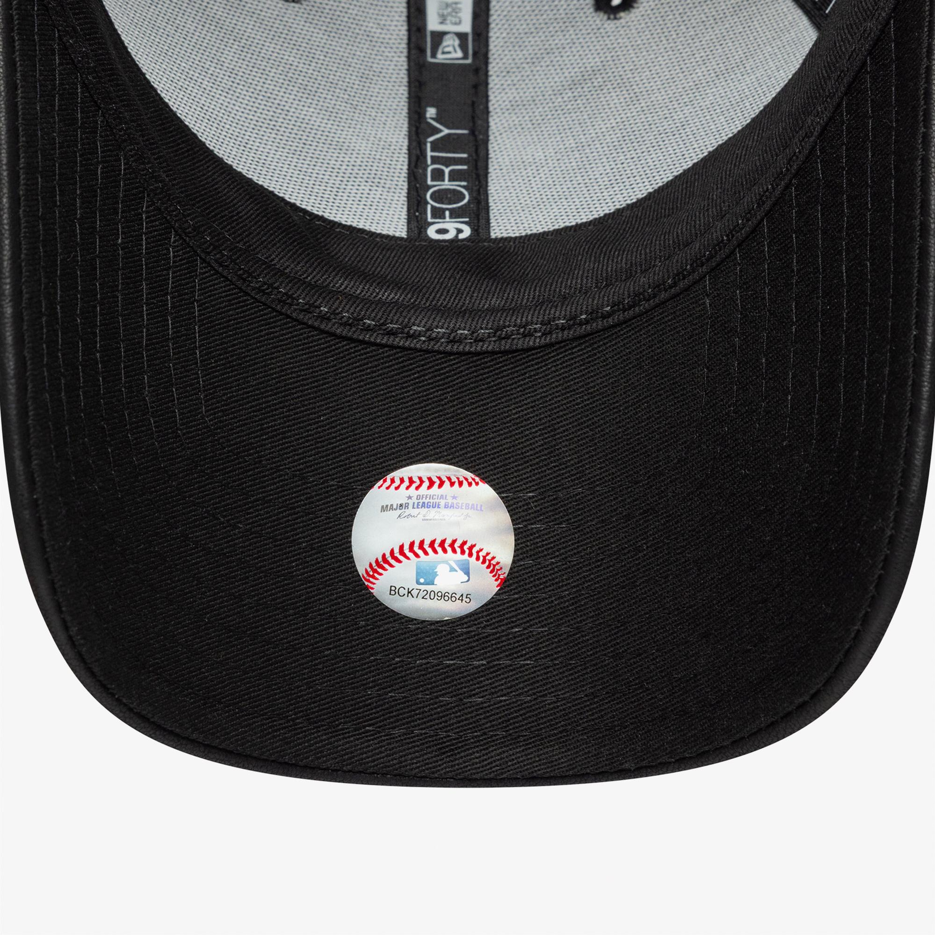 New Era Pu 9Forty Neyyan Kadın Siyah Şapka