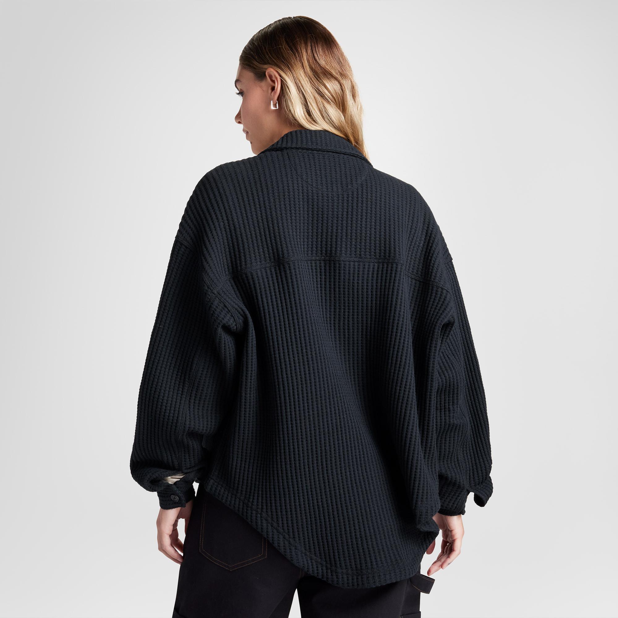 Converse Kadın Oversize Fit Siyah Gömlek