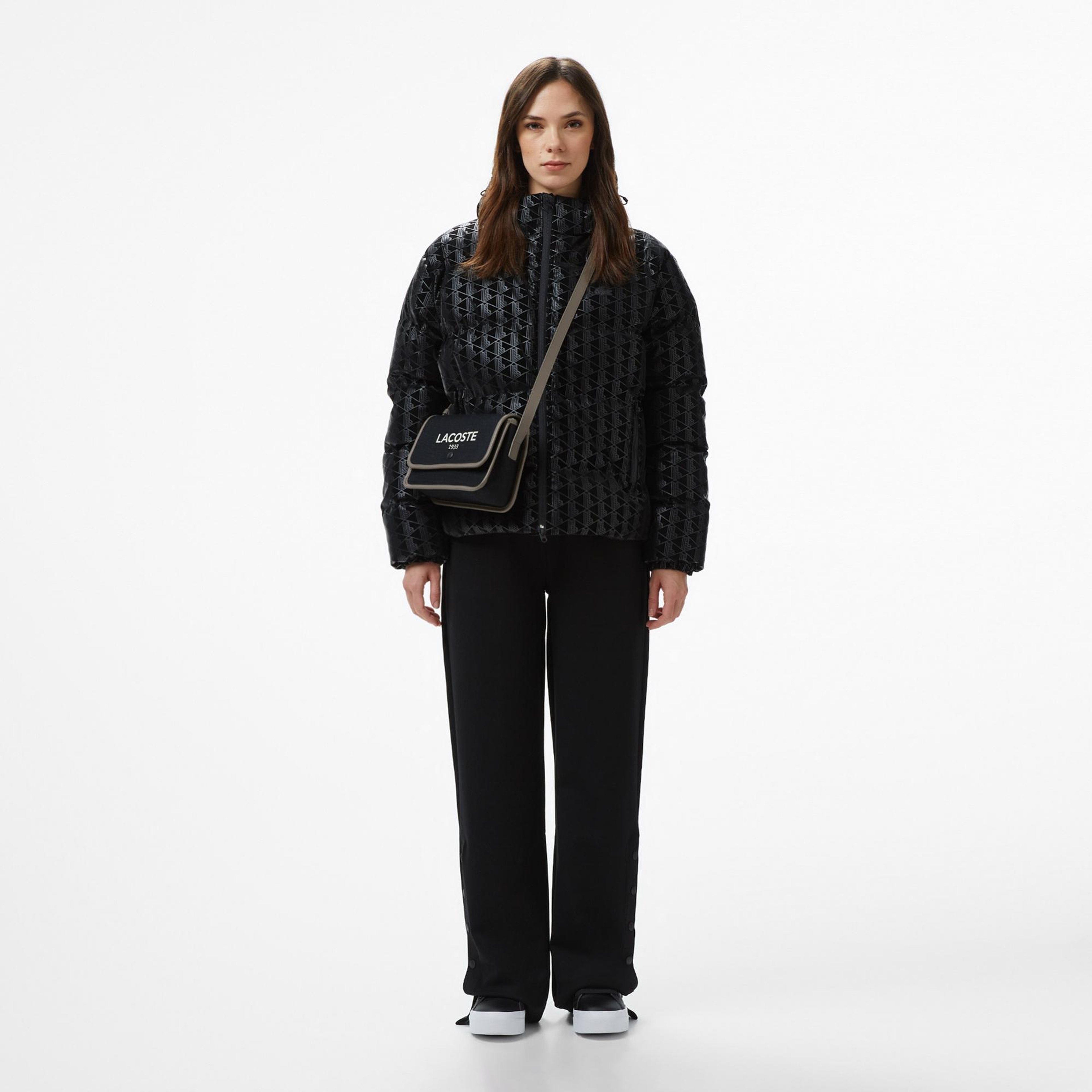 Lacoste Kadın Kapüşonlu Monogram Siyah Mont