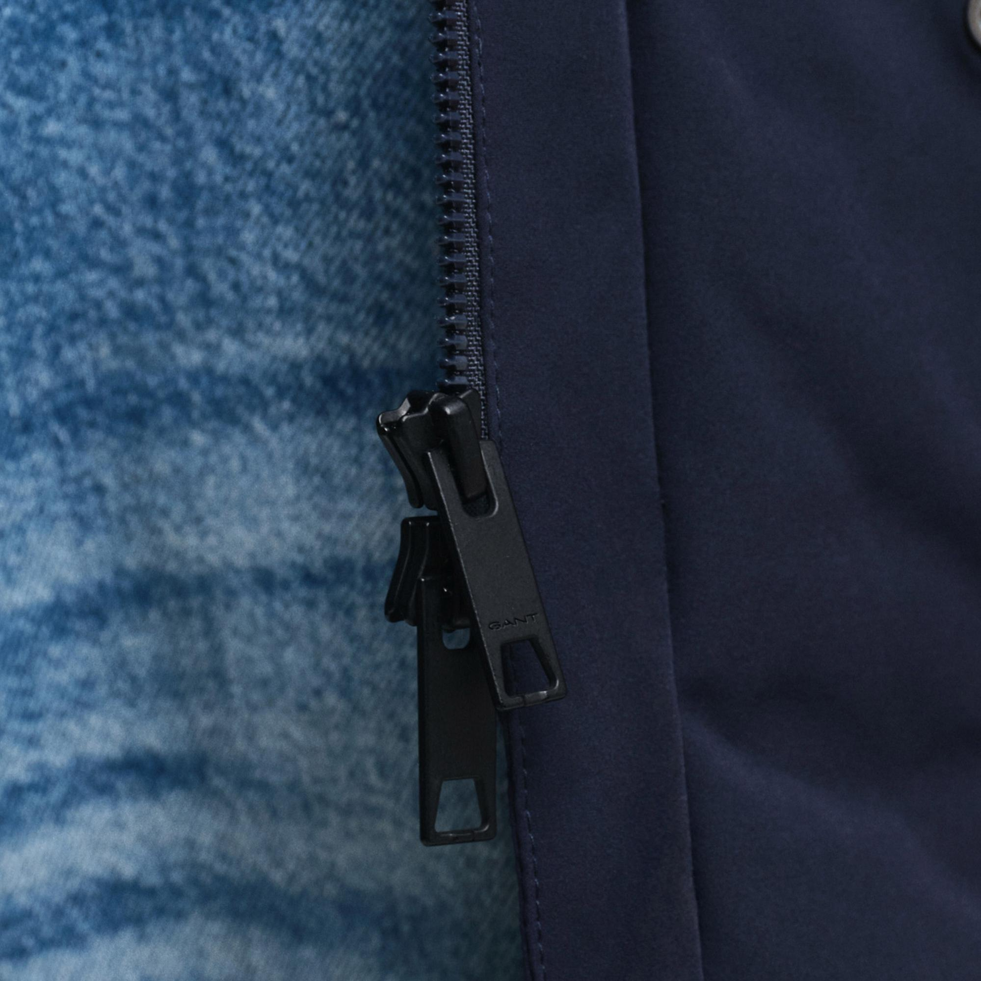 GANT Erkek Lacivert Kapüşonlu Mont