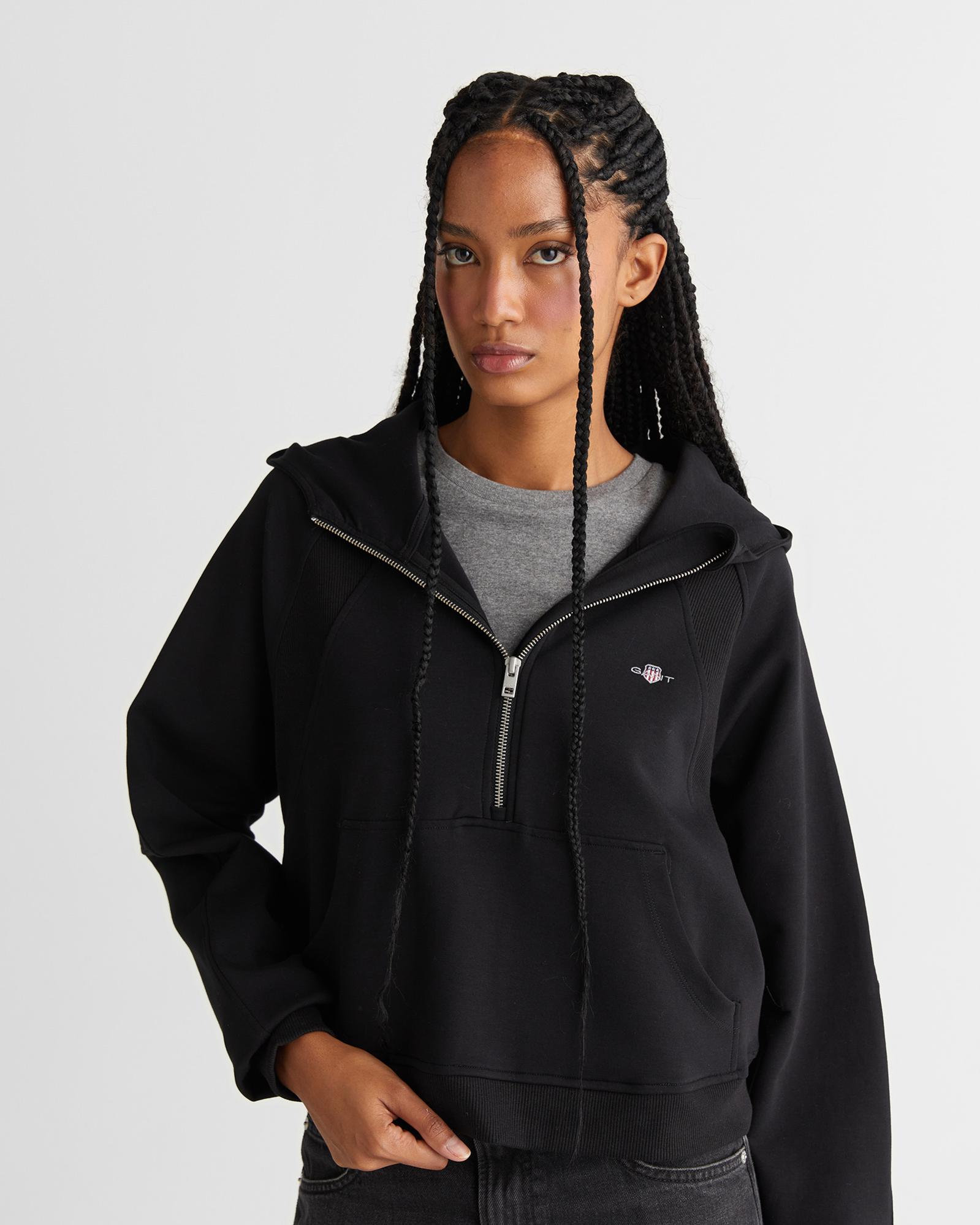 Kadın Siyah Regular Fit Kapüşonlu Sweatshirt