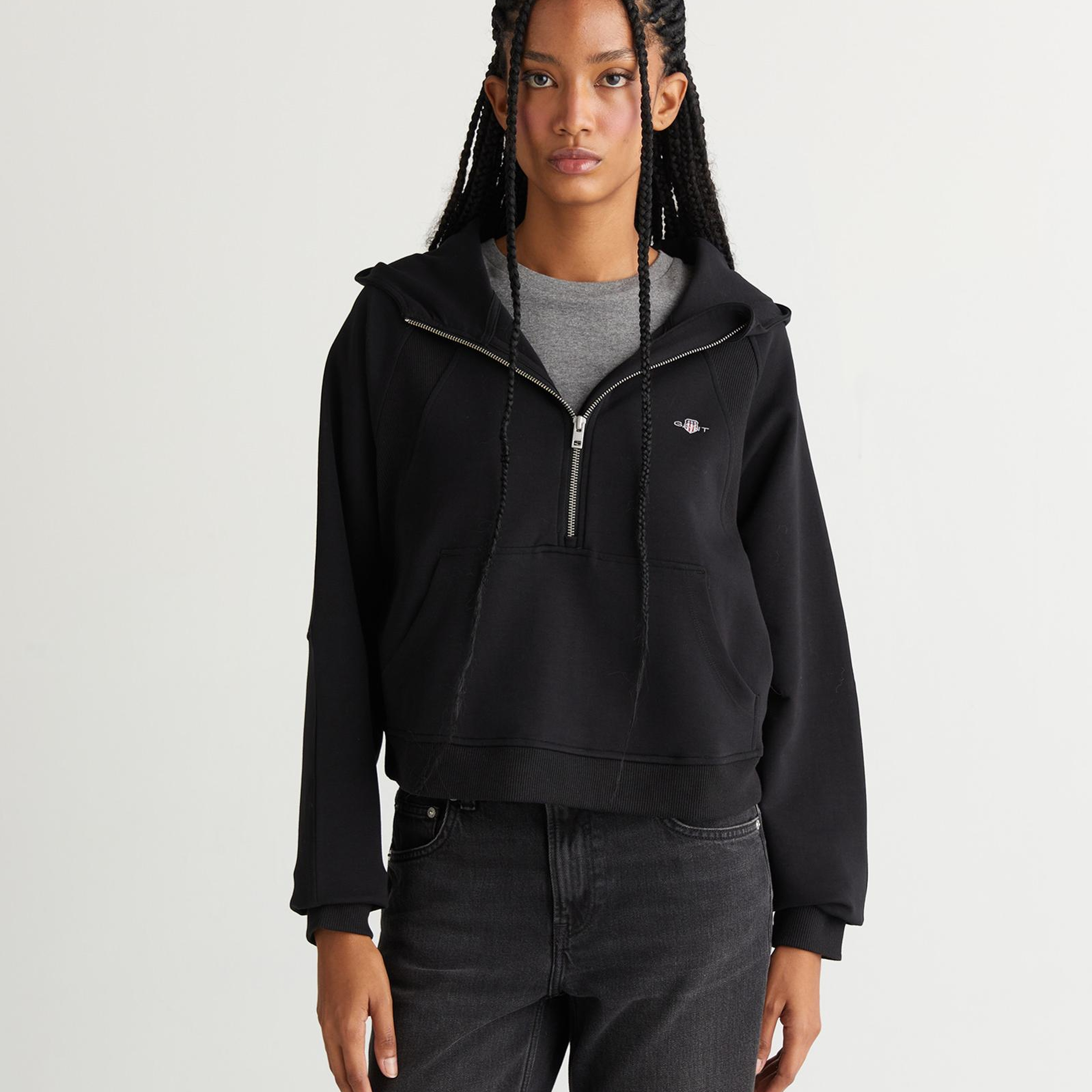 Kadın Siyah Regular Fit Kapüşonlu Sweatshirt