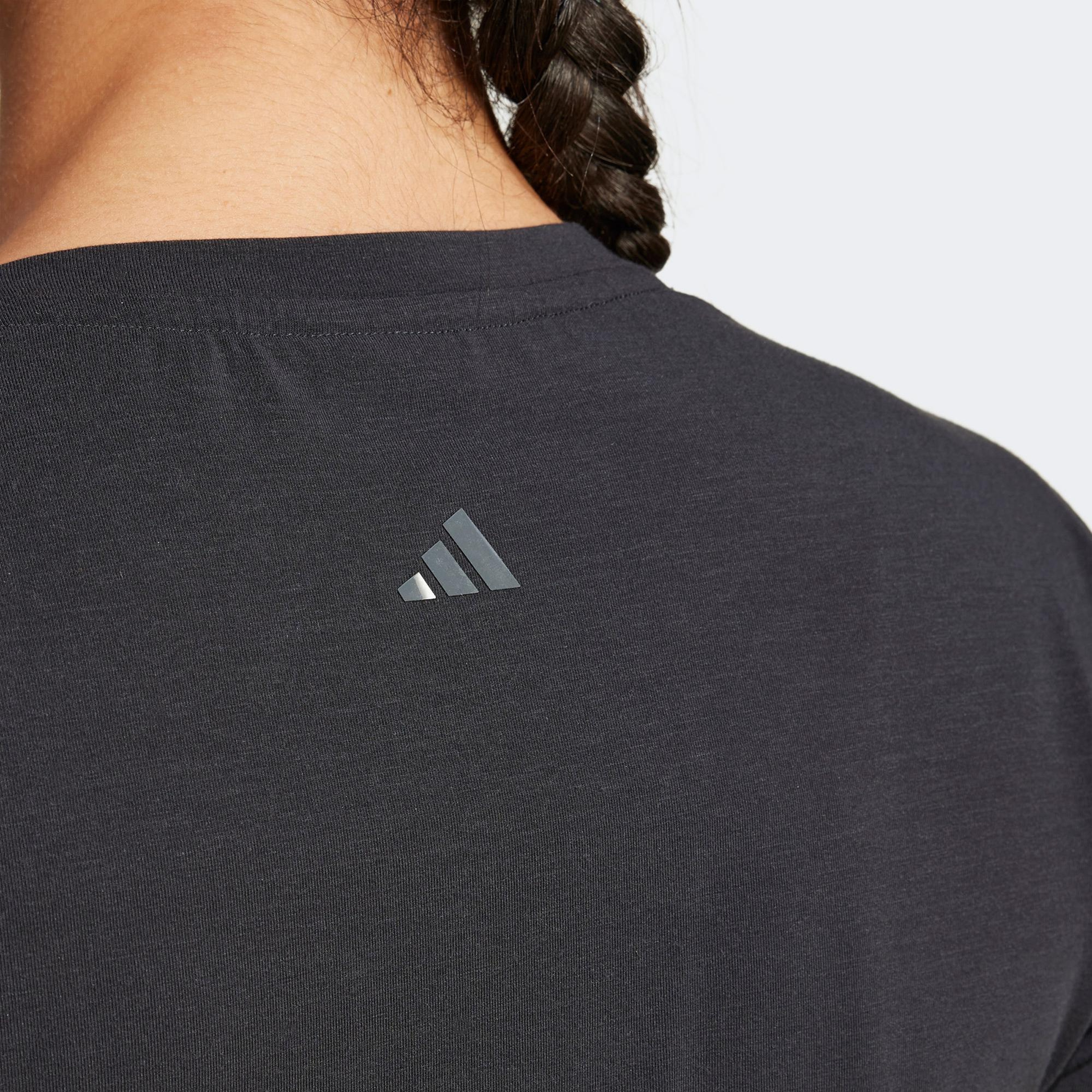 adidas Classic Kadın Siyah Antrenman T-Shirt