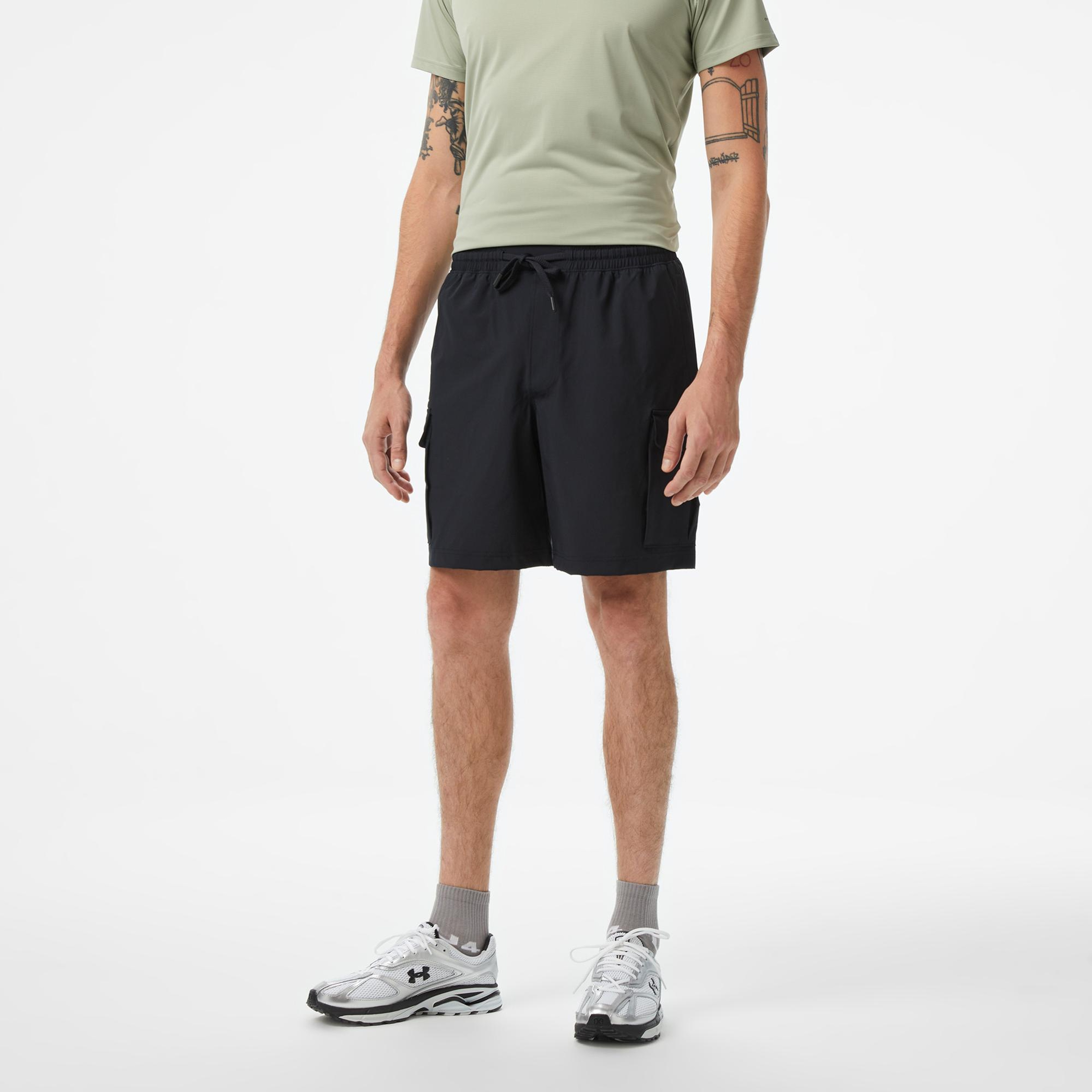 Under Armour Vibe Woven Cargo Erkek Siyah Şort