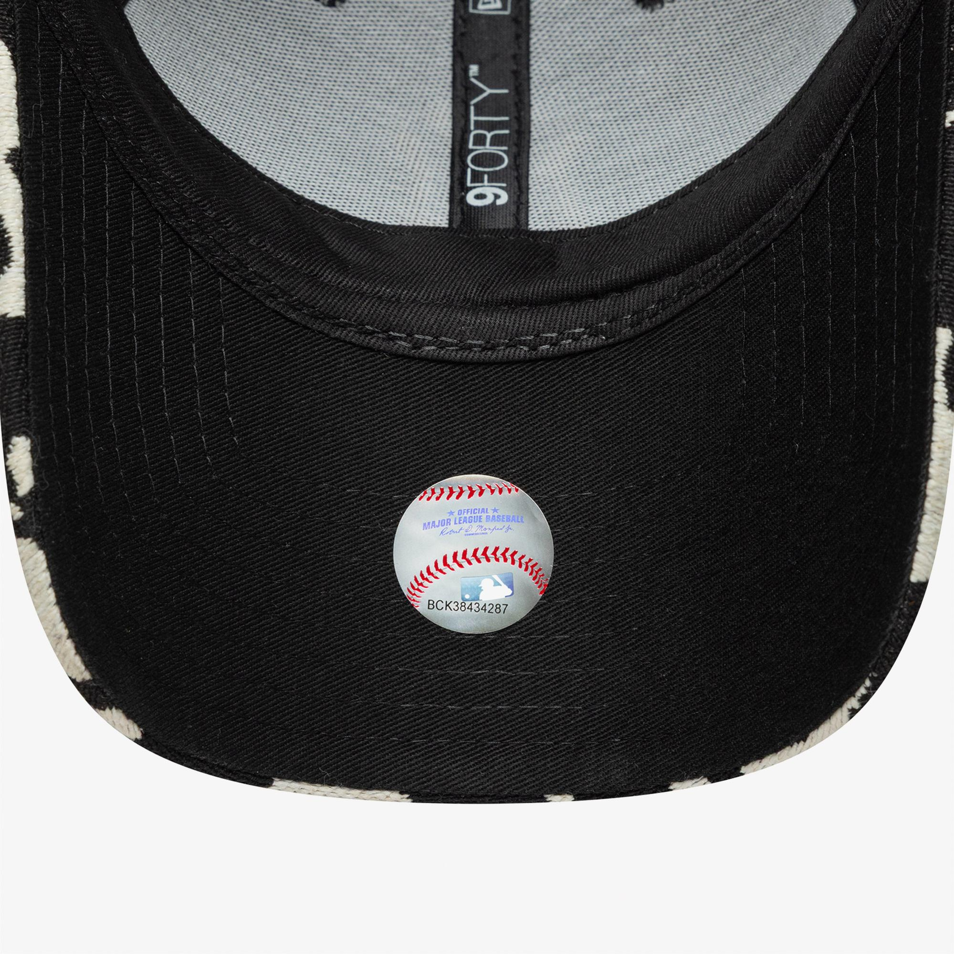 New Era Cow Mid 9Forty Neyyan Kadın Siyah Şapka