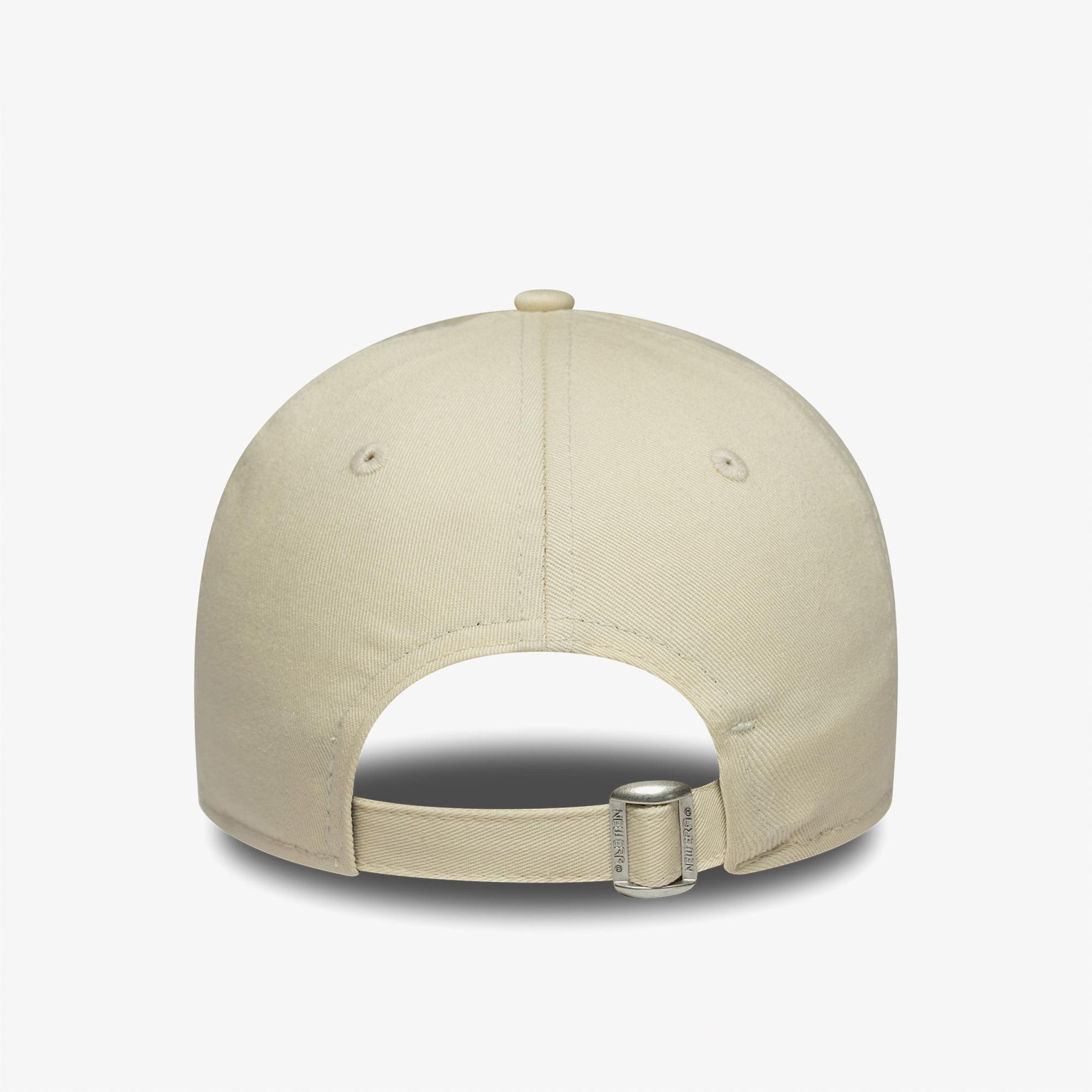 New Era Metallic Logo 9Forty Neyyan Kadın Bej Şapka