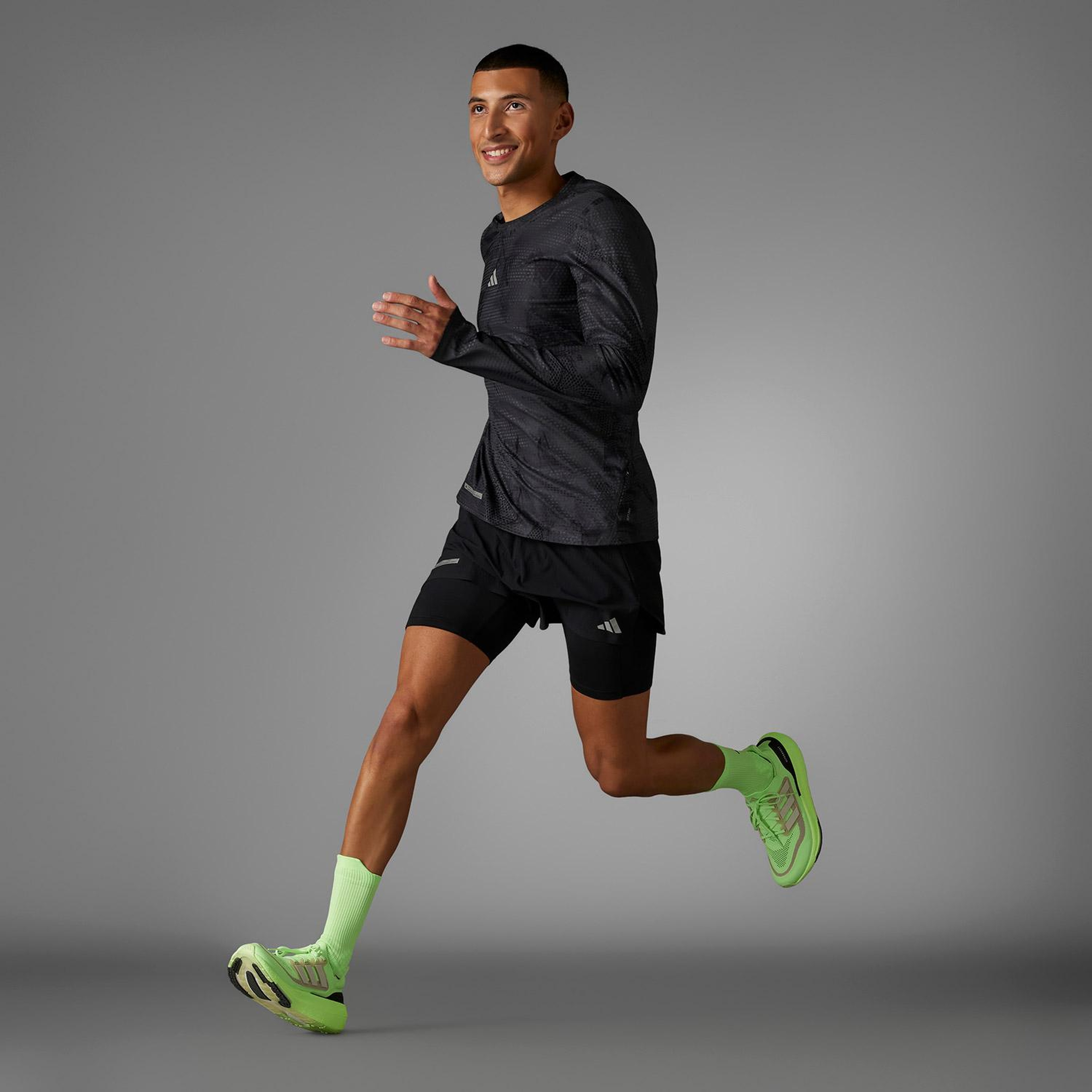 adidas Ultimate 2in1 Erkek Siyah Koşu Şortu