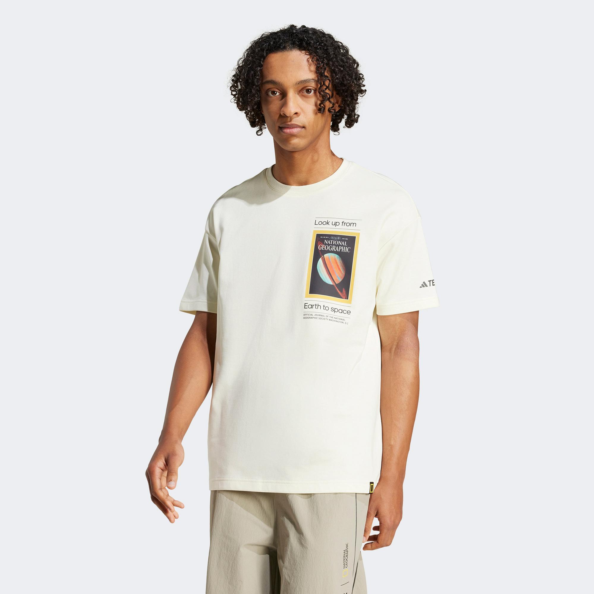 adidas Nat Geo Aeroready Graphic Erkek Bej T-Shirt