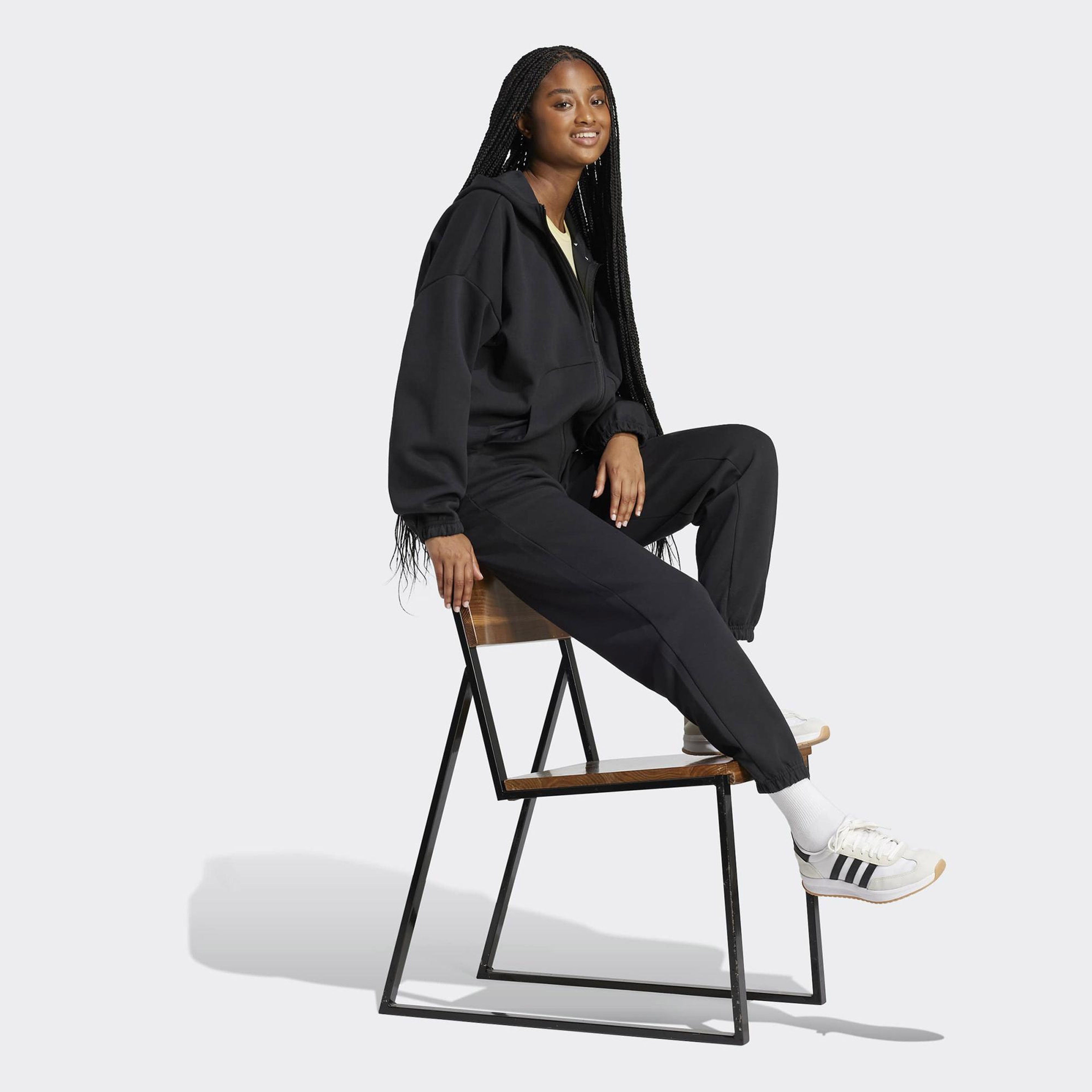 adidas Future icons Small Logo Kadın Siyah Antrenman Eşofman Altı