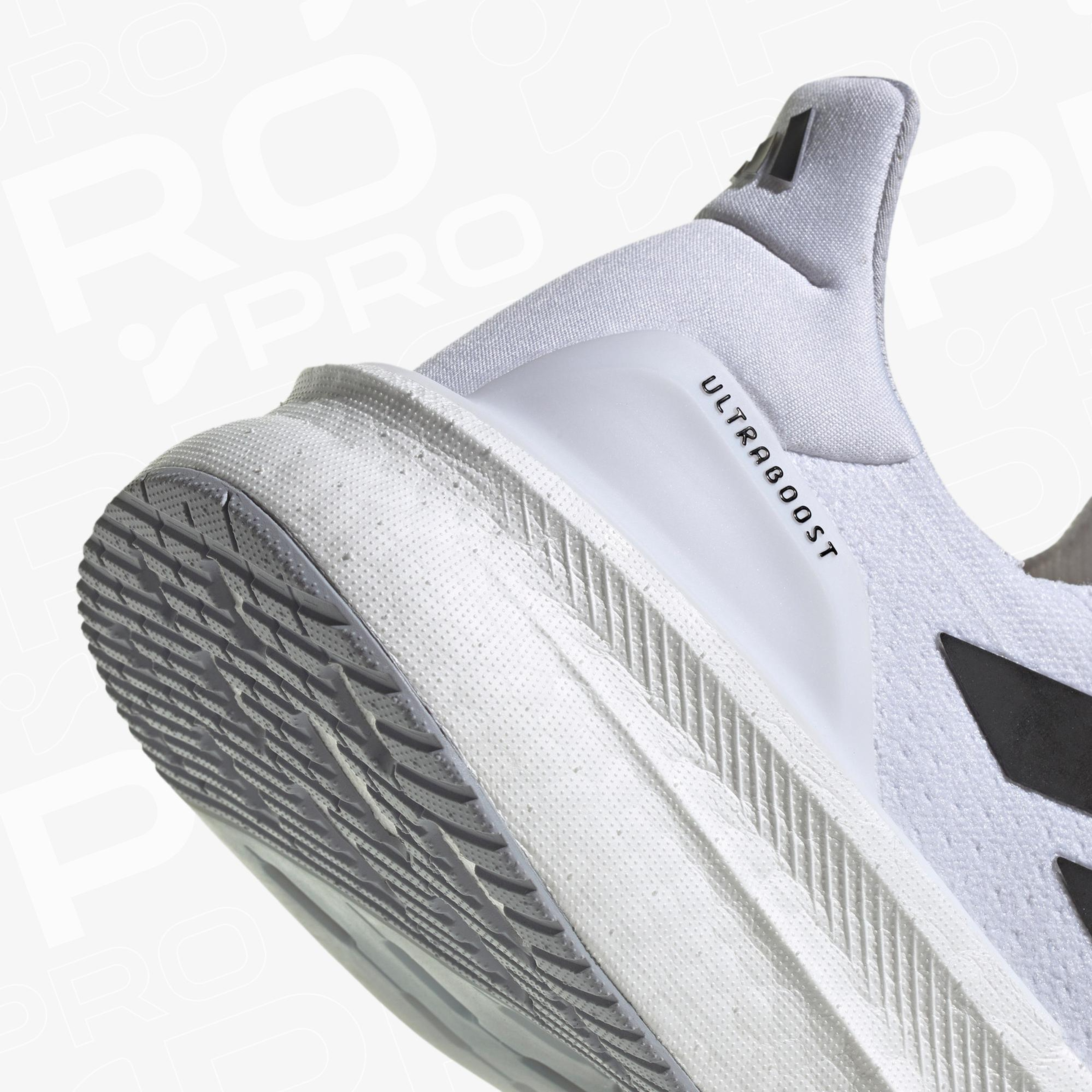 adidas Ultraboost 5x Erkek Beyaz Koşu Ayakkabısı