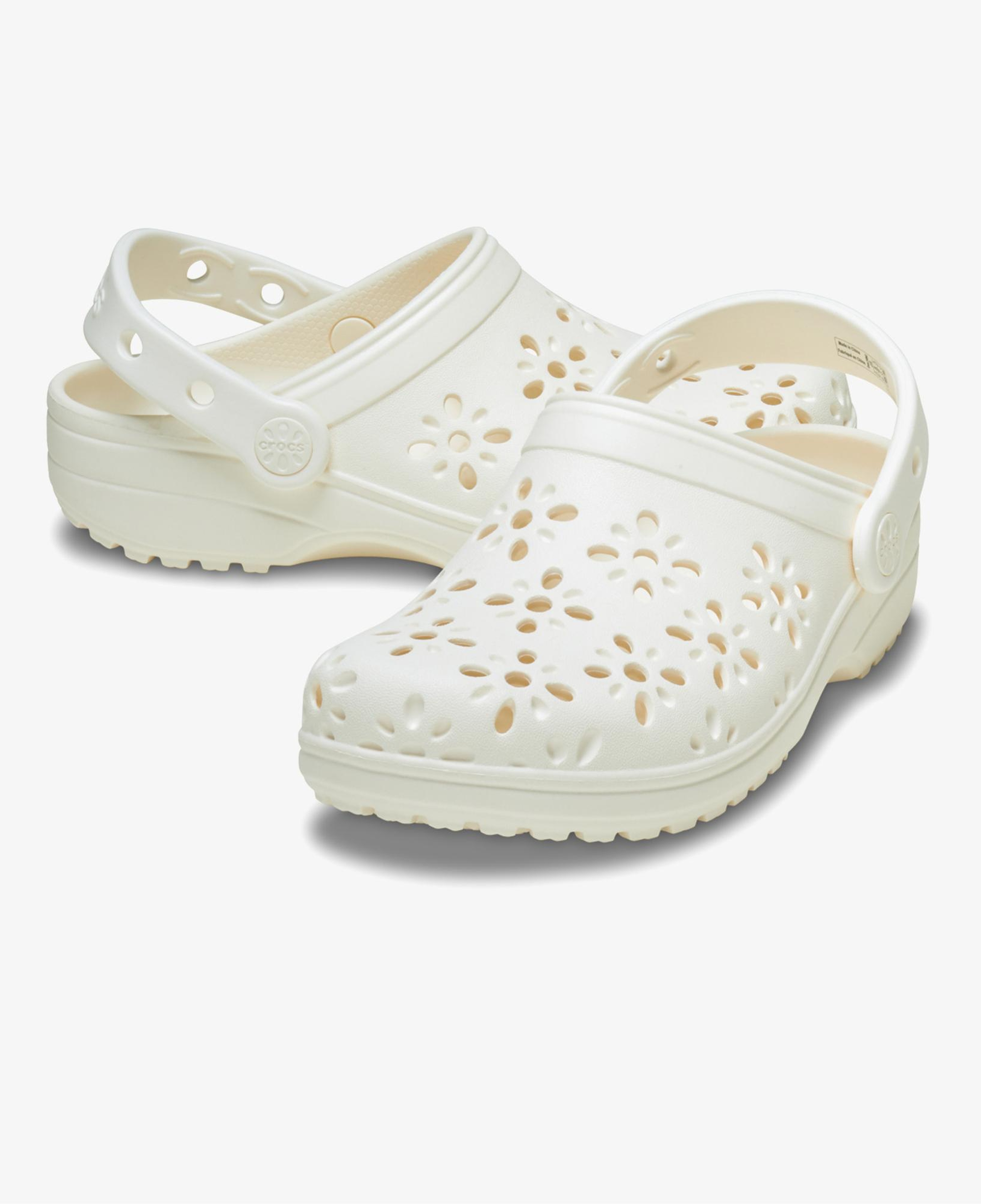 Crocs Classic Floral Cut Out Clog Kadın Krem Terlik