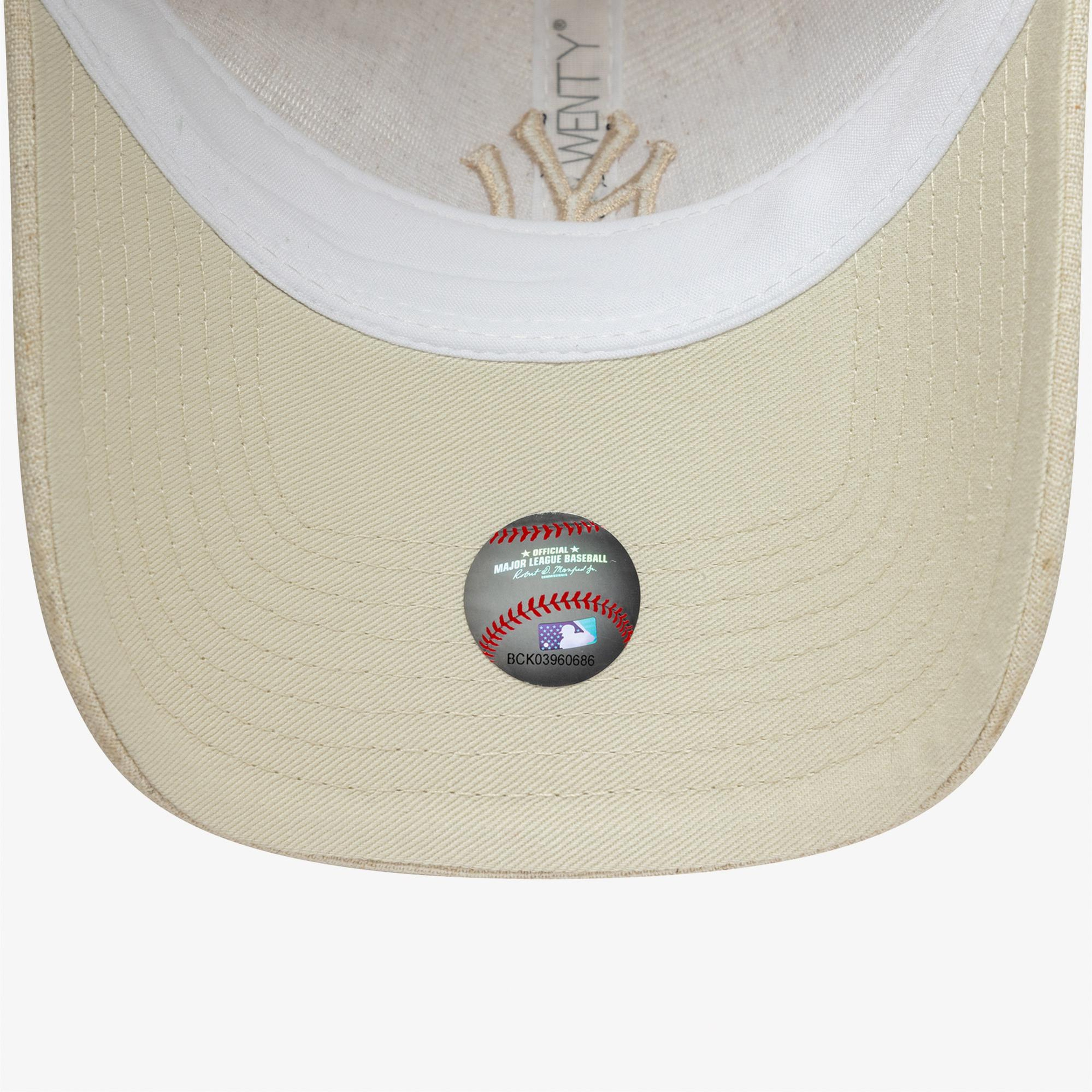 New Era 9Forty New York Yankes Mlb Linen Kadın Krem Şapka