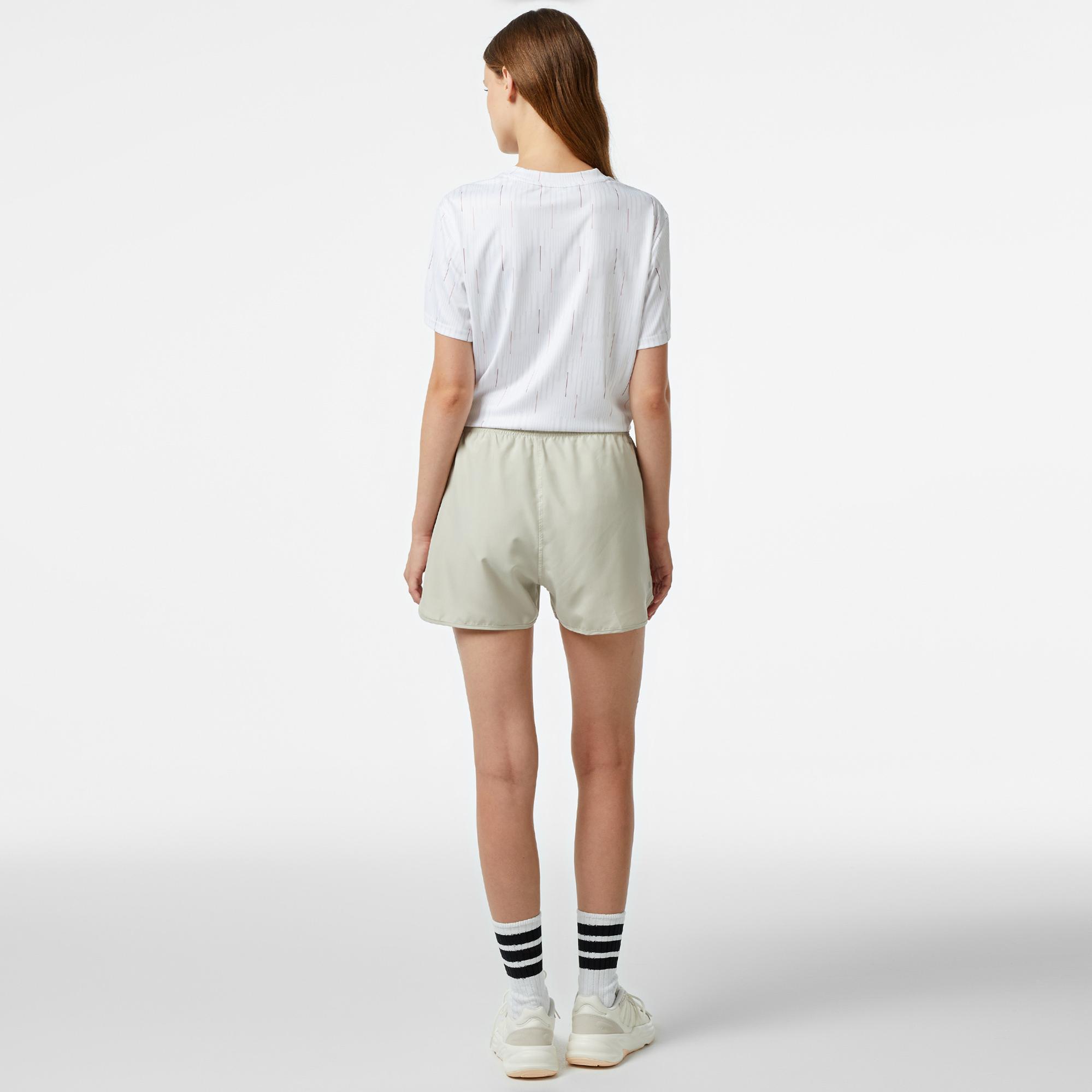 adidas Run It Short Kadın Bej Koşu Şortu