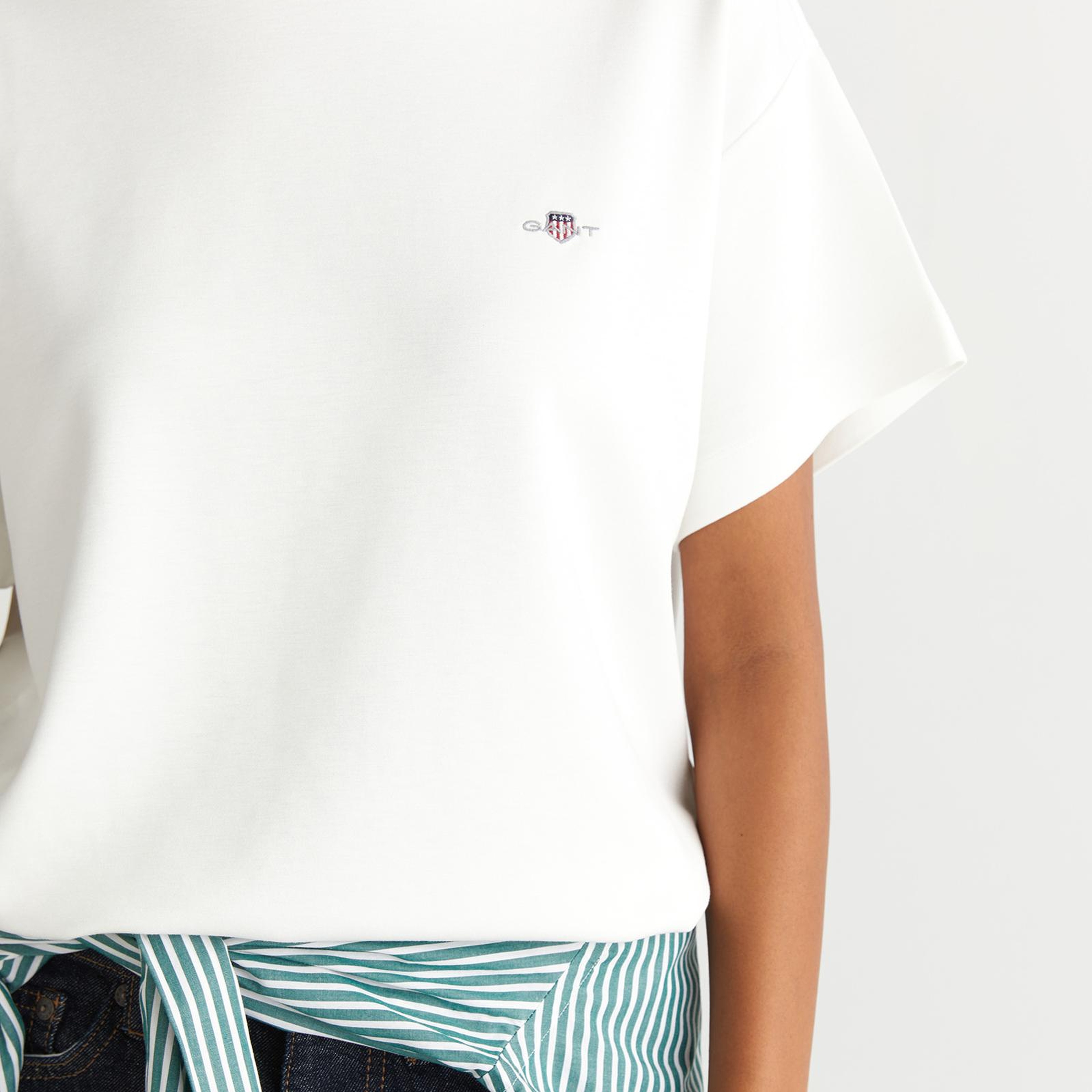 GANT Kadın Beyaz Regular Fit Bisiklet Yaka T-Shirt