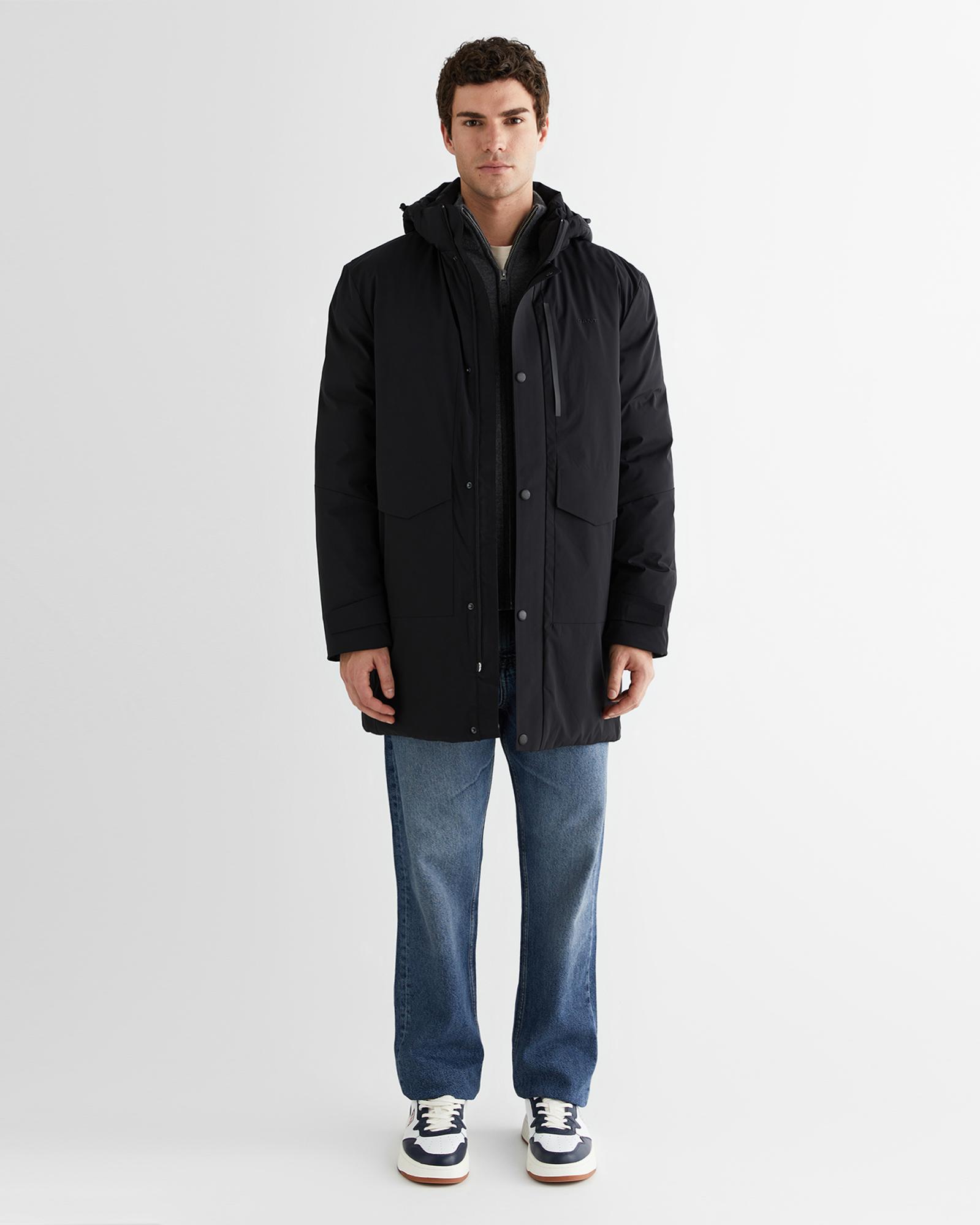 GANT Erkek Siyah Standart Fit Kapüşonlu Mont