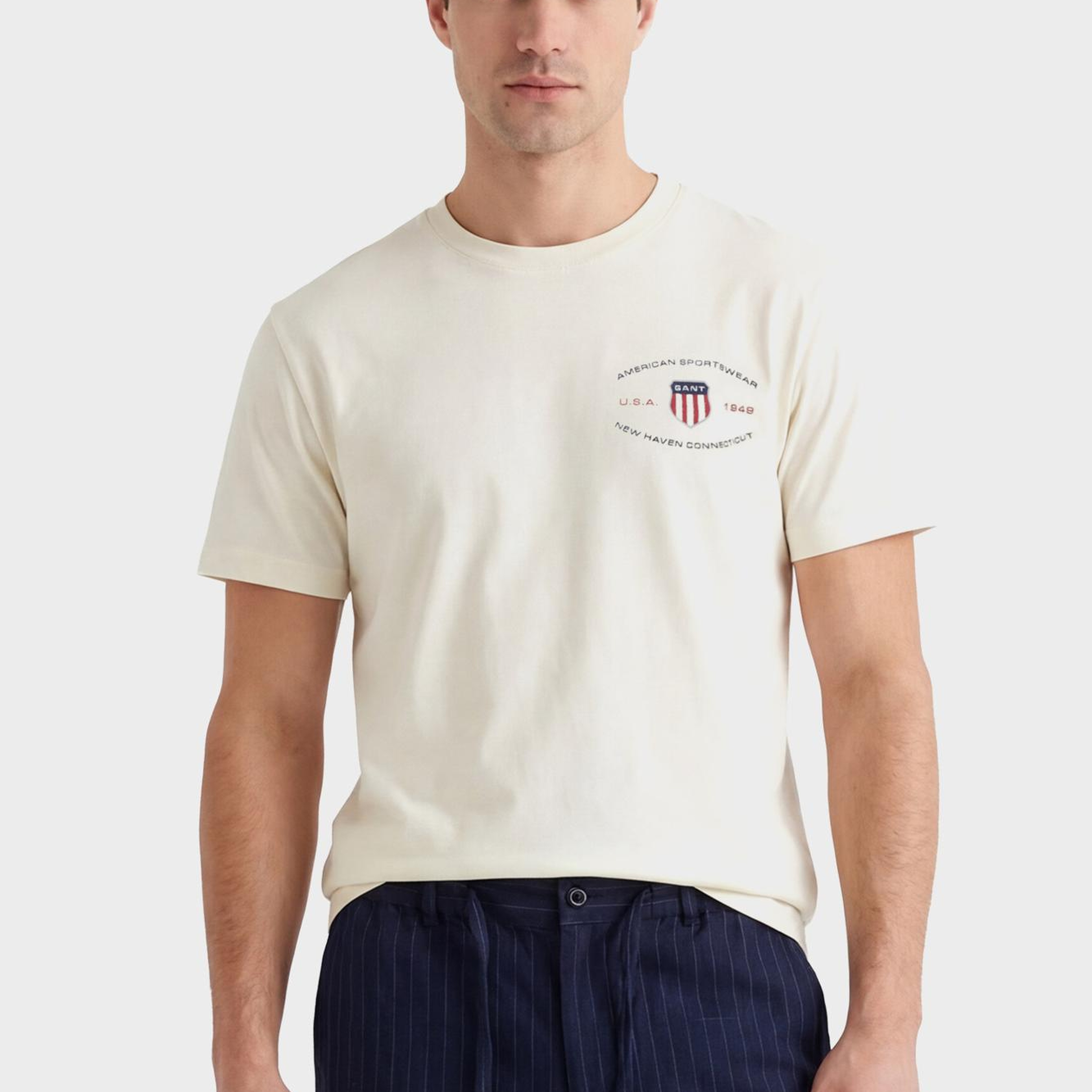 GANT Erkek Krem Bisiklet Yaka Regular Fit Logolu T-Shirt