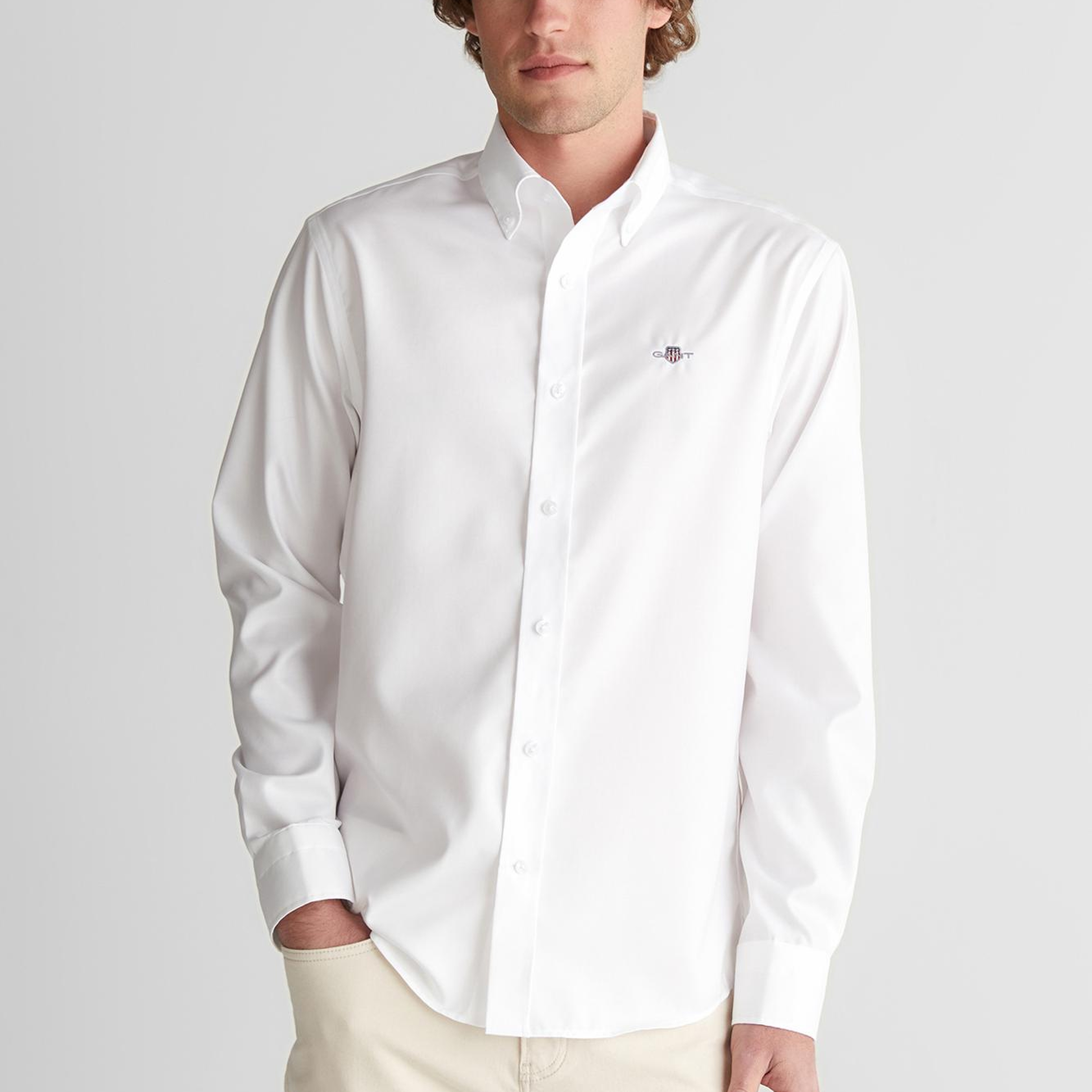 GANT Erkek Beyaz Düğmeli Yaka Logolu Gömlek