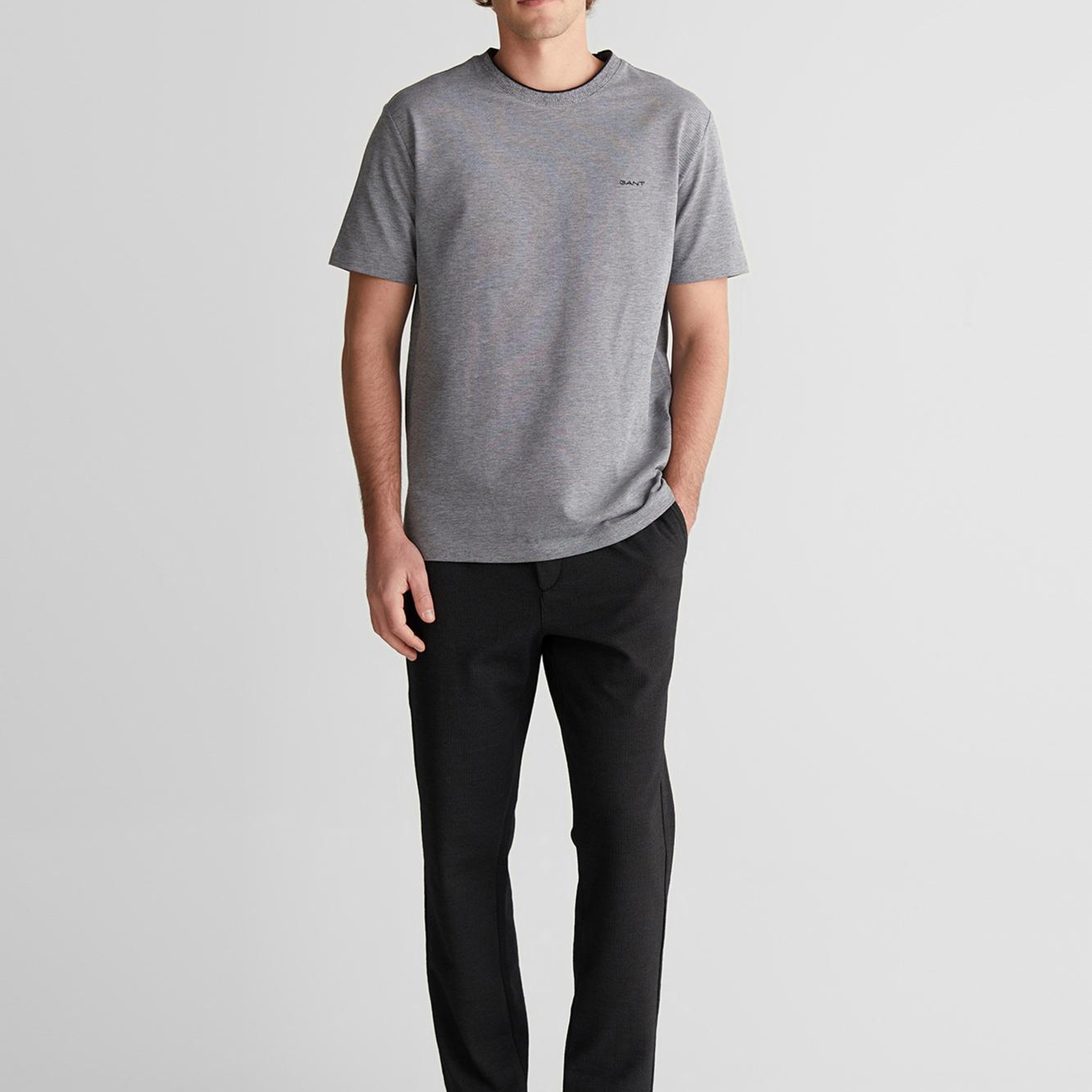 GANT Erkek Siyah Bisiklet Yaka Regular Fit T-Shirt