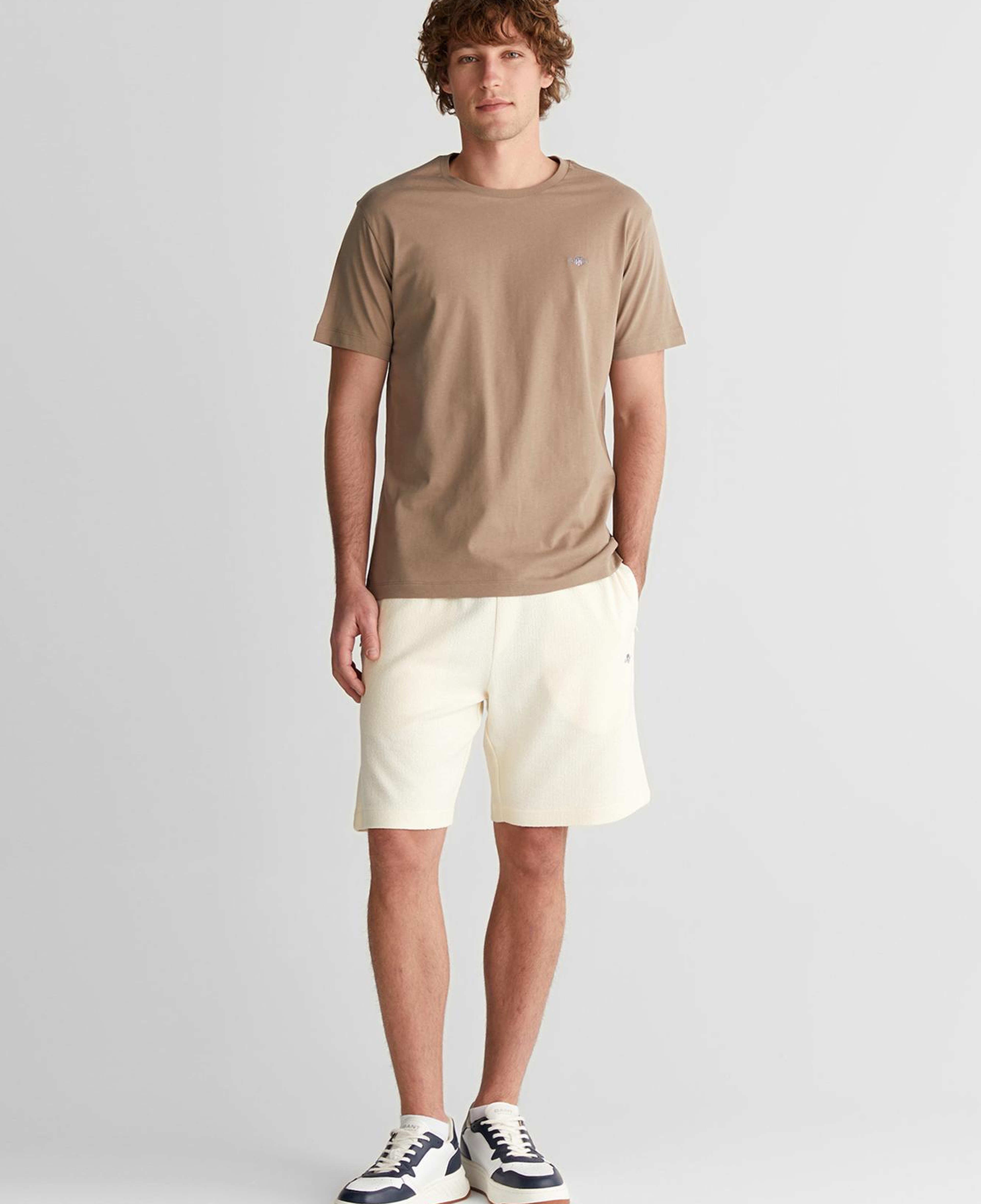 GANT Erkek Kahverengi Regular Fit Bisiklet Yaka Logolu Kazak