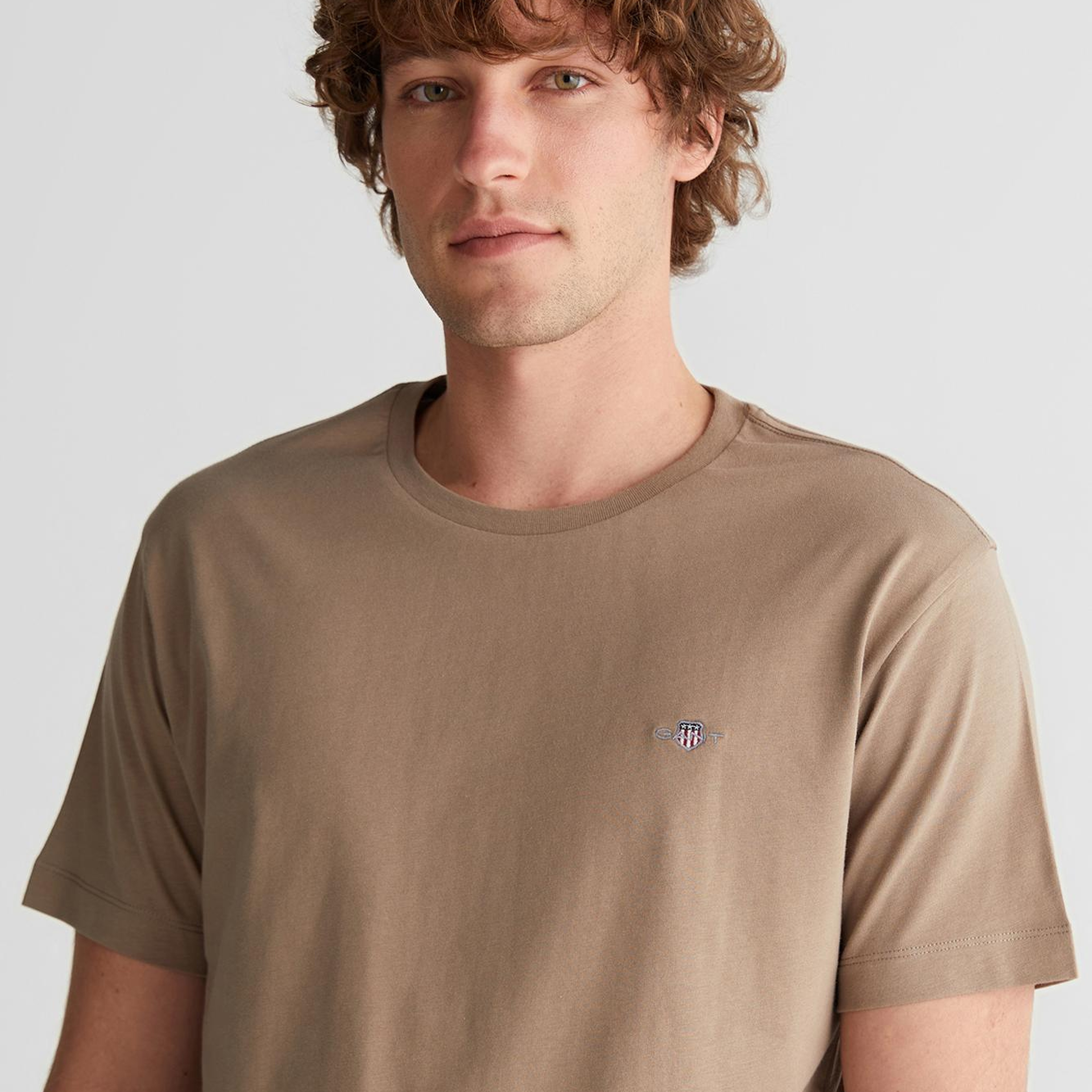 GANT Erkek Kahverengi Regular Fit Bisiklet Yaka Logolu Kazak