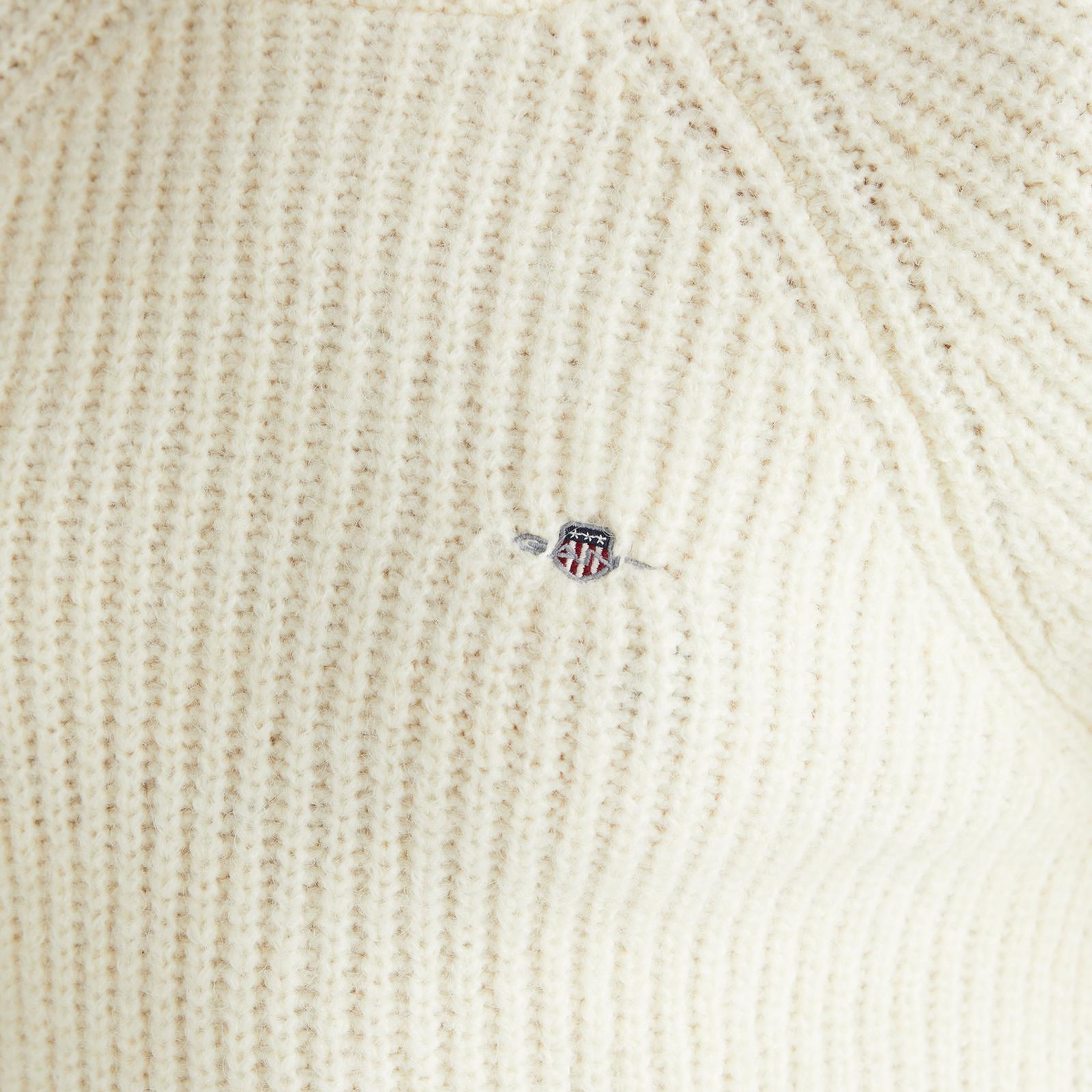 GANT Kadın Krem Cropped Fit Bisiklet Yaka Triko