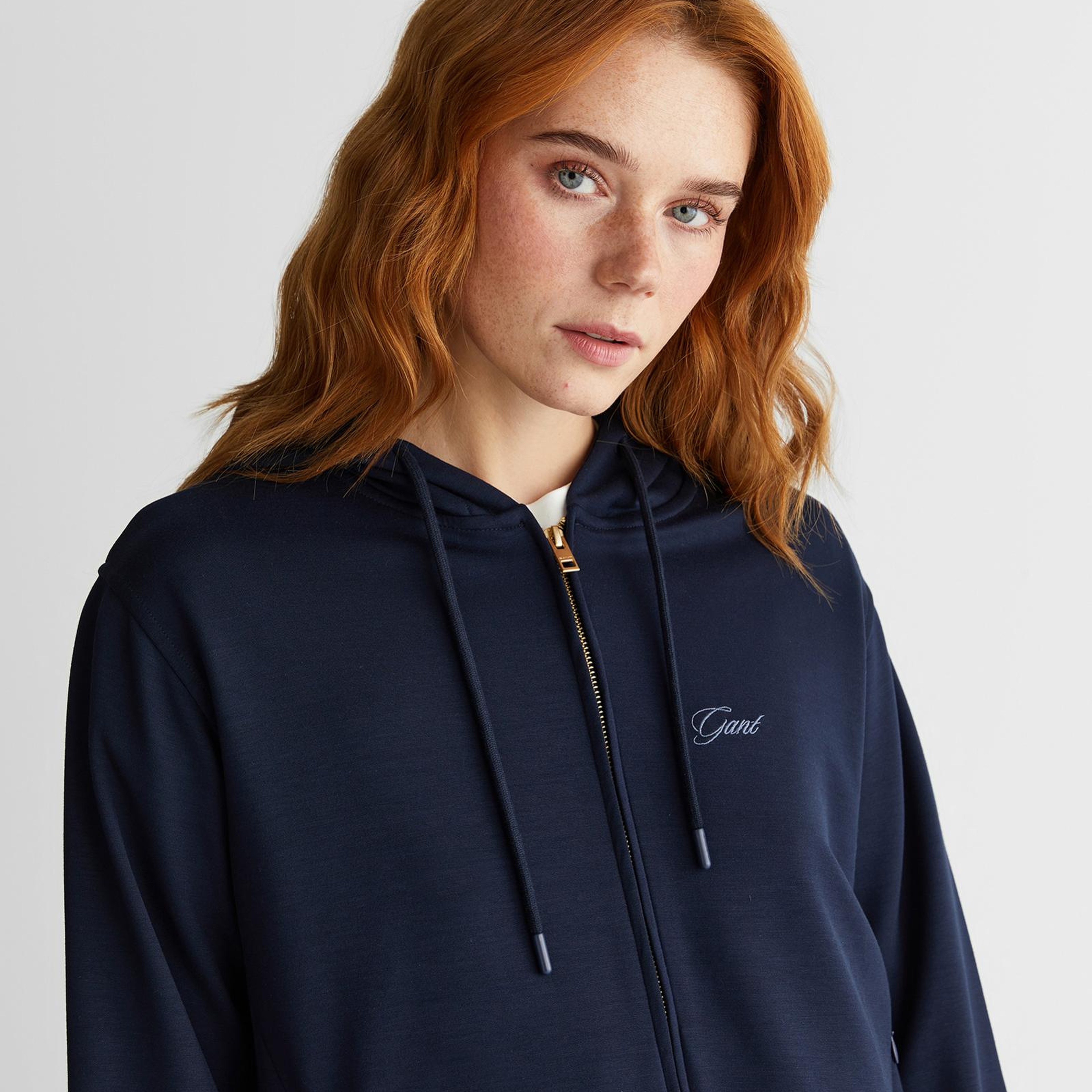 GANT Kadın Lacivert Standart Fit Kapüşonlu Sweatshirt