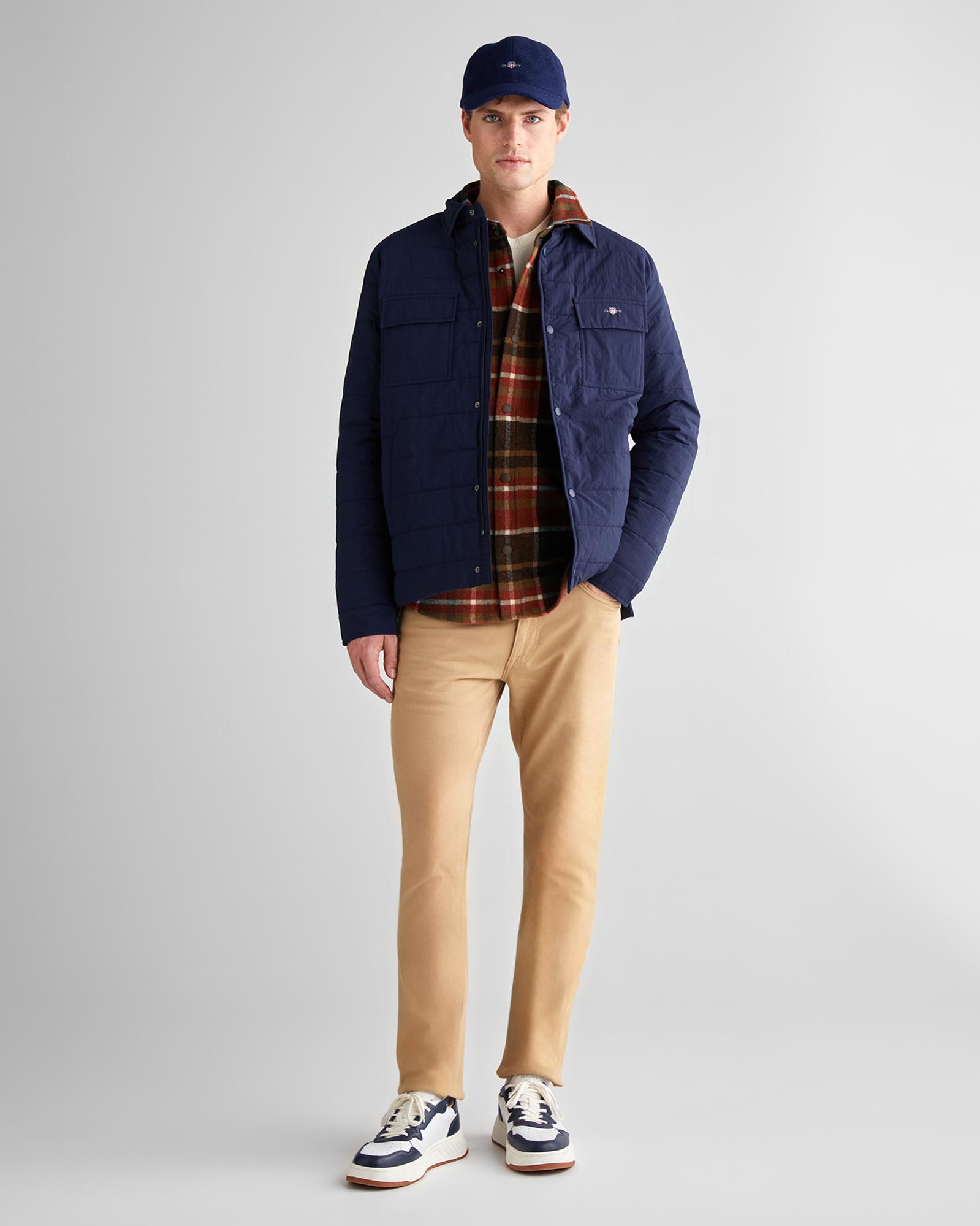 GANT Erkek Lacivert Standart Fit Mont