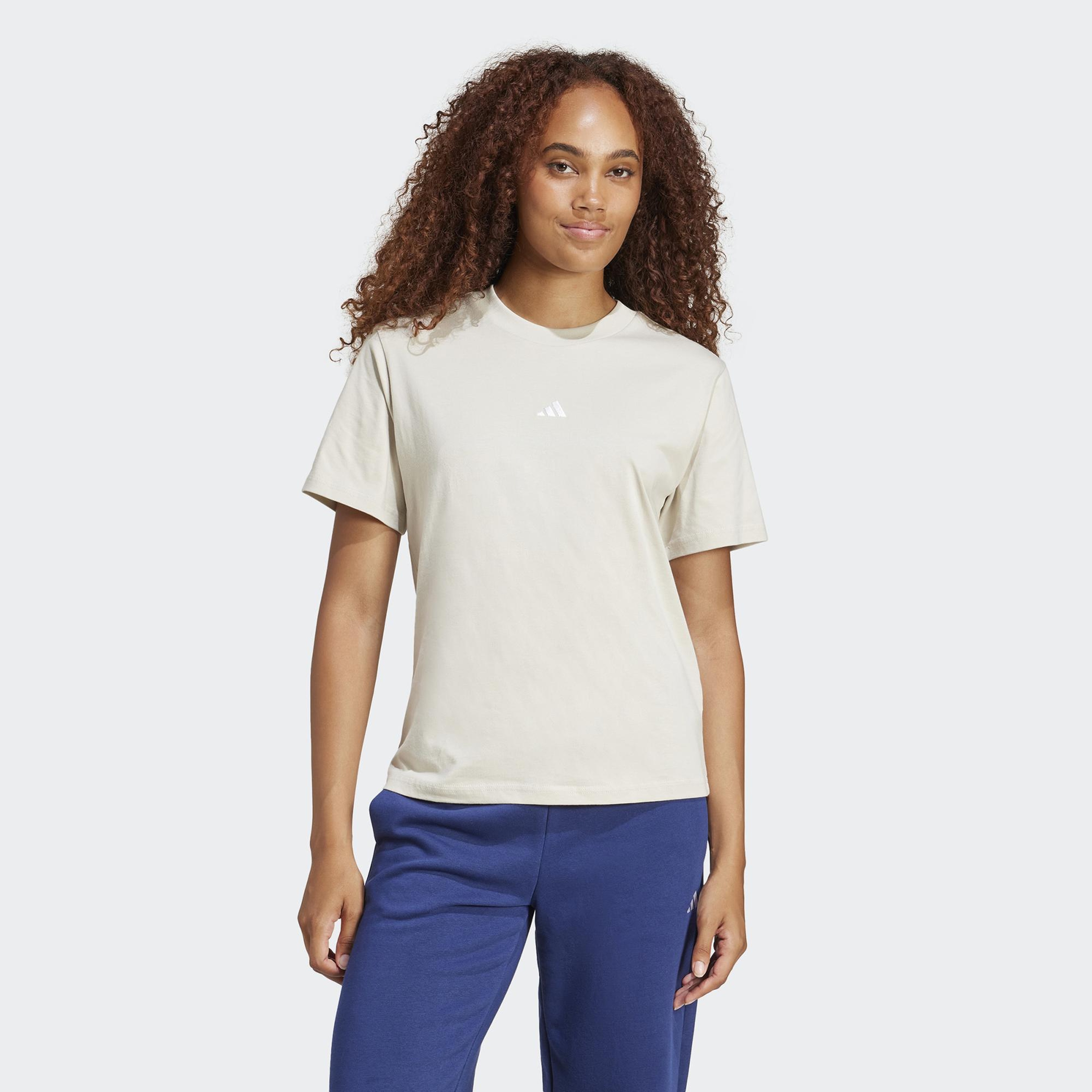 adidas Essentials Small Logo Kadın Bej T-Shirt