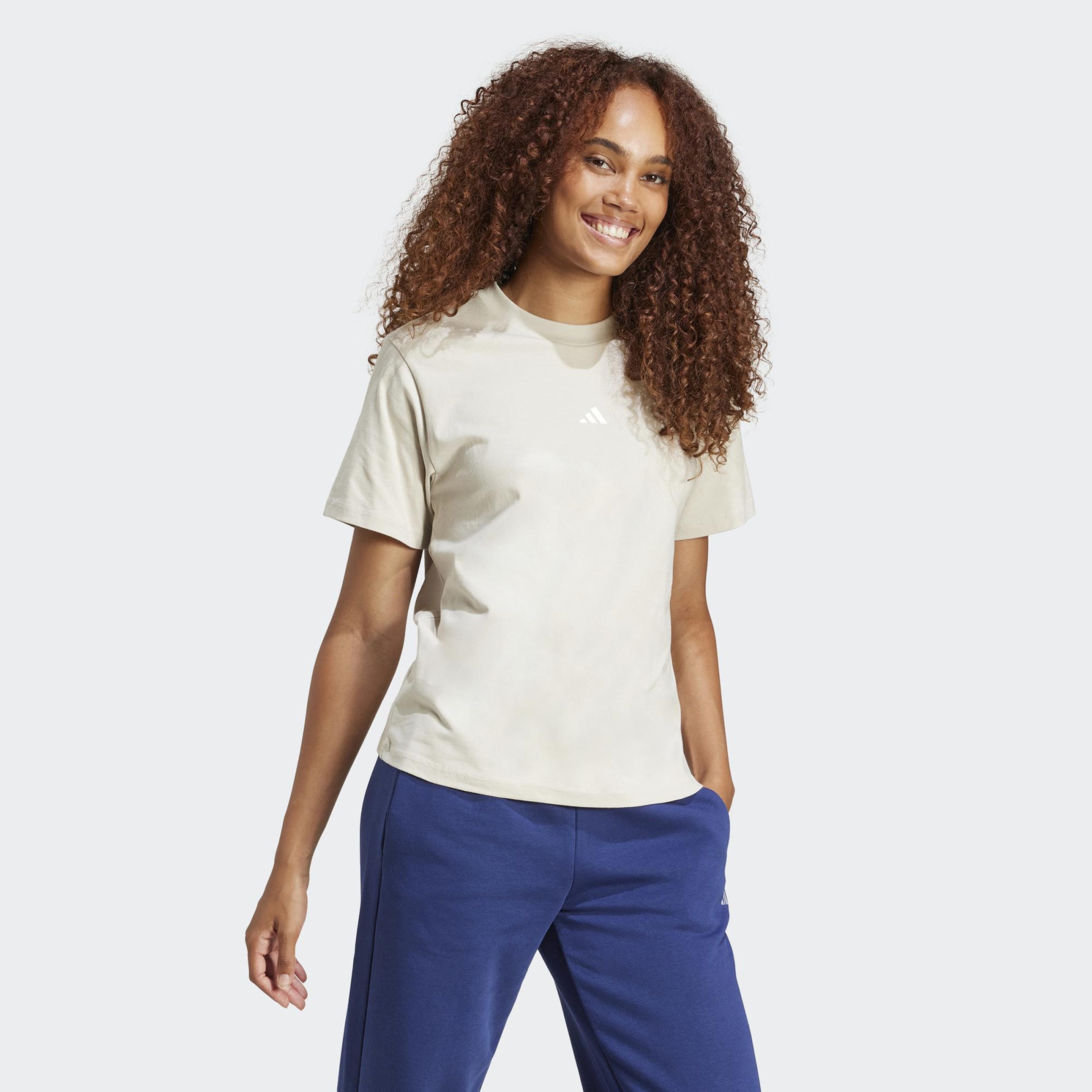 adidas Essentials Small Logo Kadın Bej T-Shirt