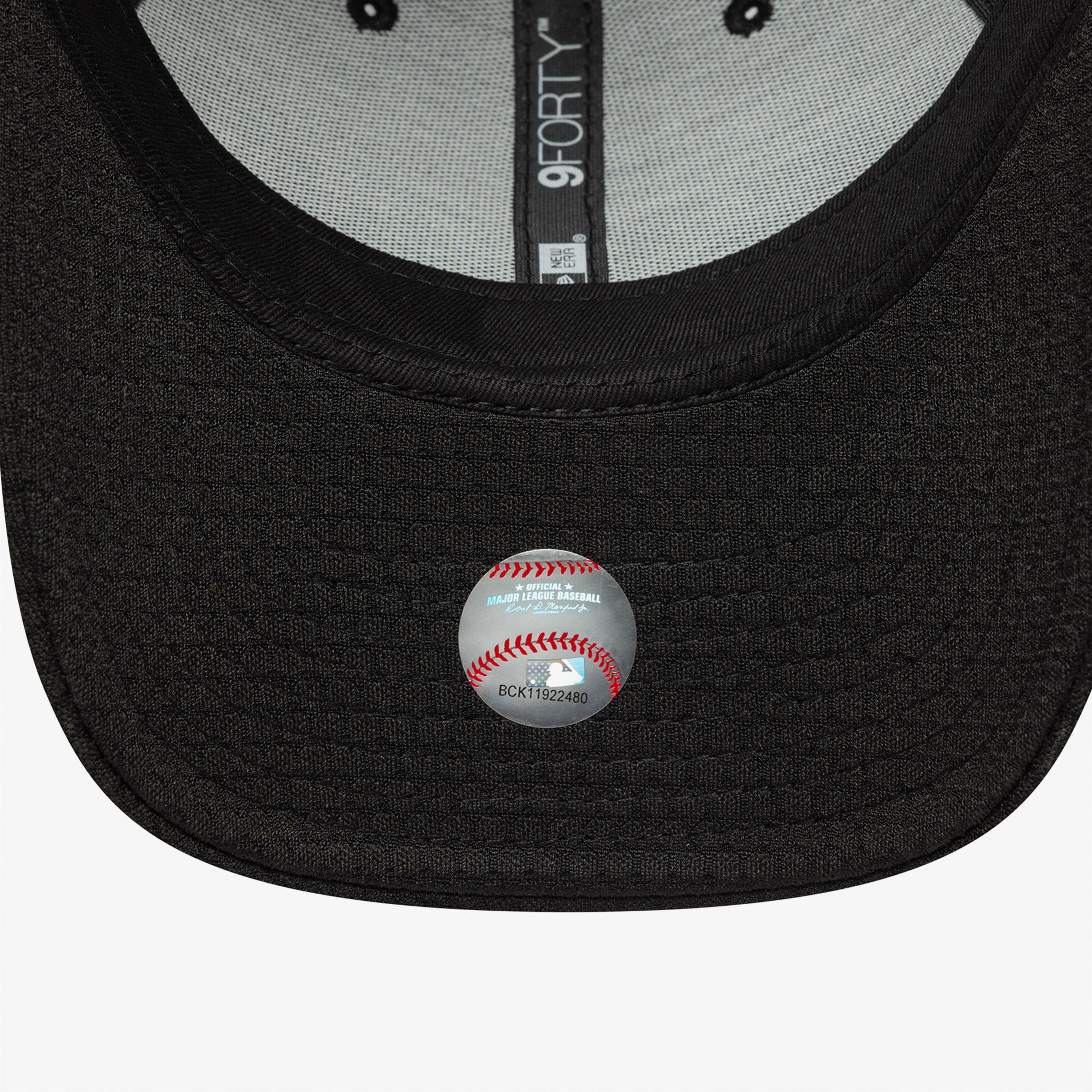 New Era Flawless Mesh 9Forty Neyyan Unisex Siyah Şapka