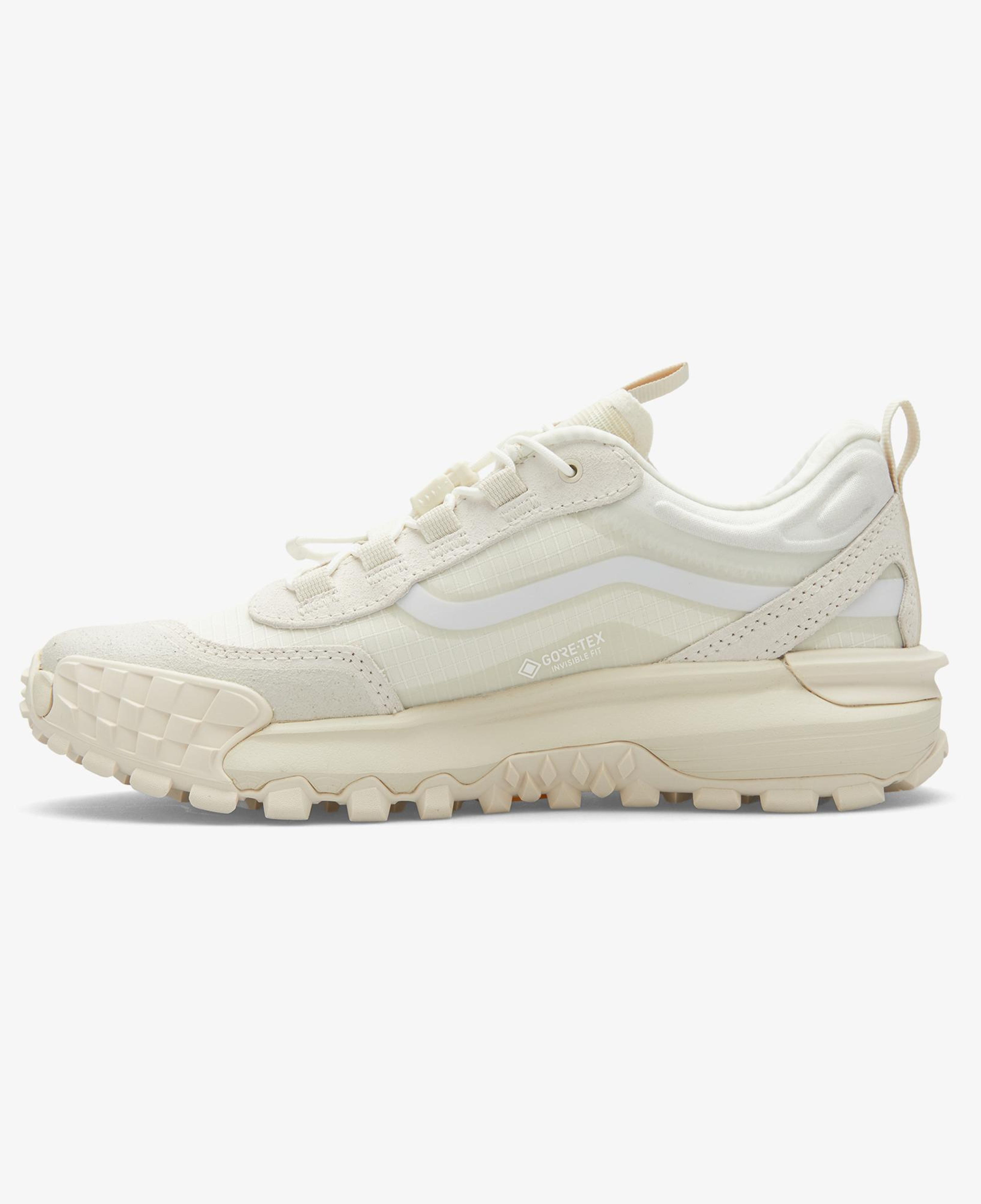 Vans MTE Crosspath XC Gore-Tex Kadın Beyaz Spor Ayakkabı