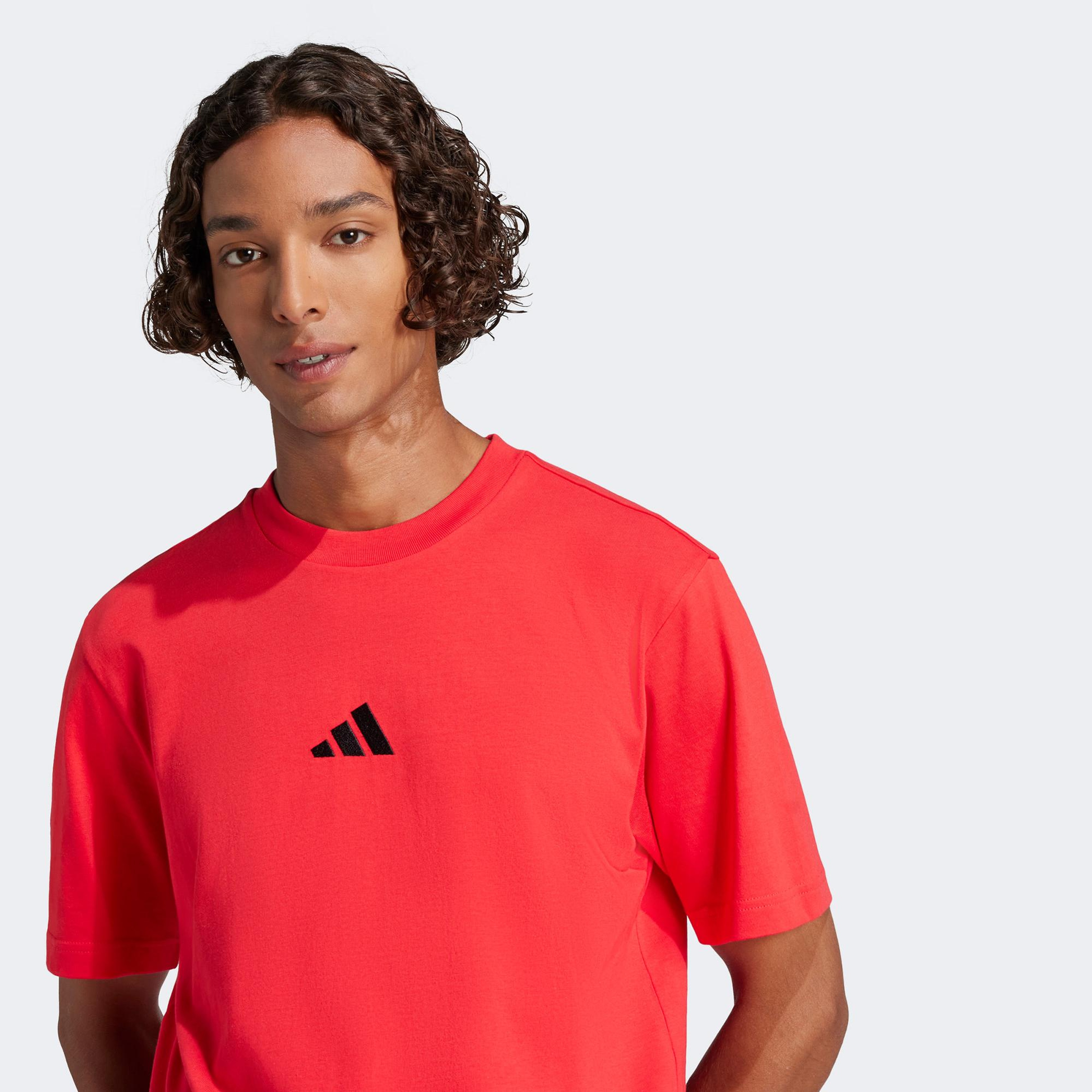 adidas Essentials Small Logo Single Erkek Kırmızı T-Shirt