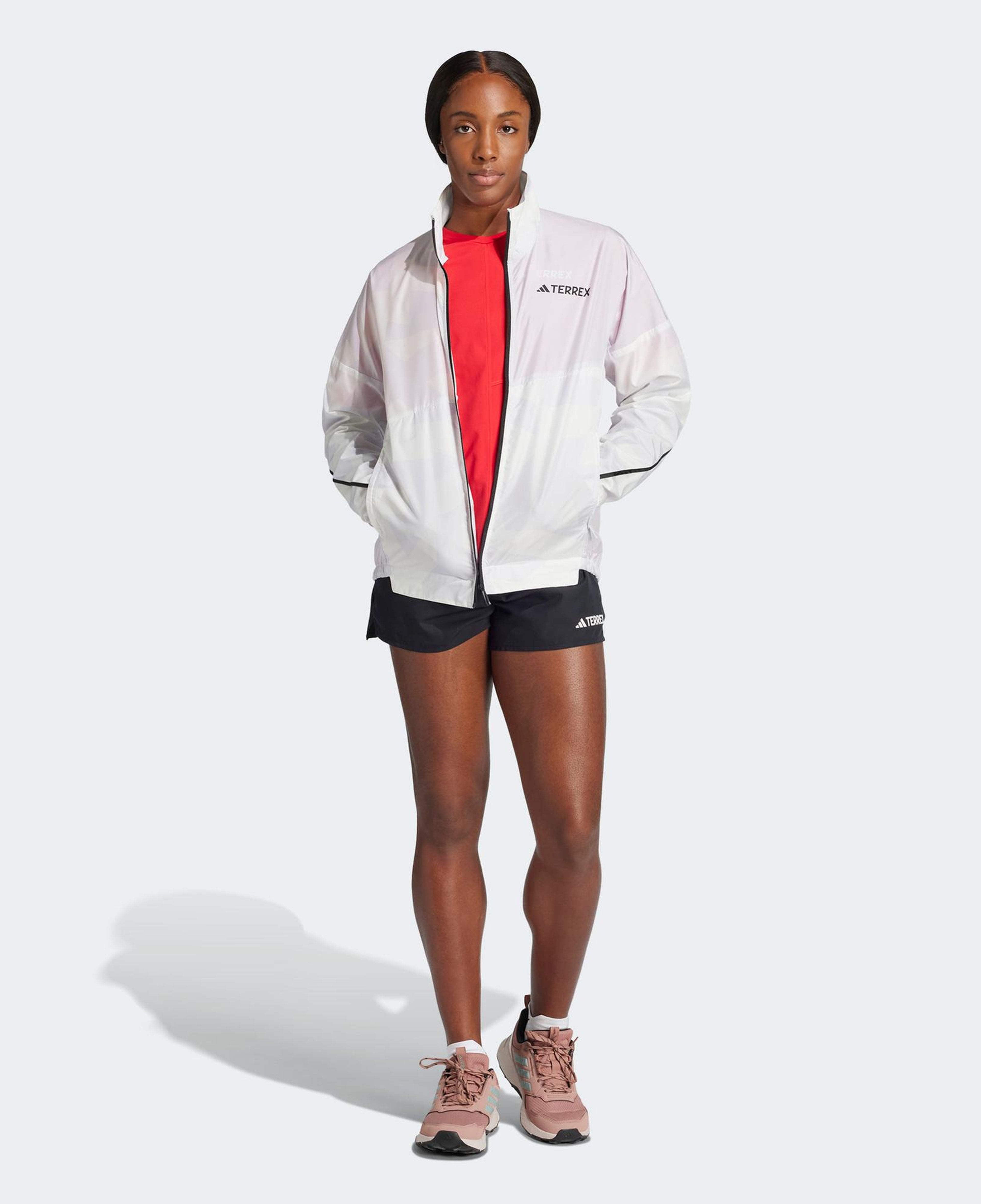 adidas Terrex Multi Printed Kadın Gri Koşu Rüzgarlık