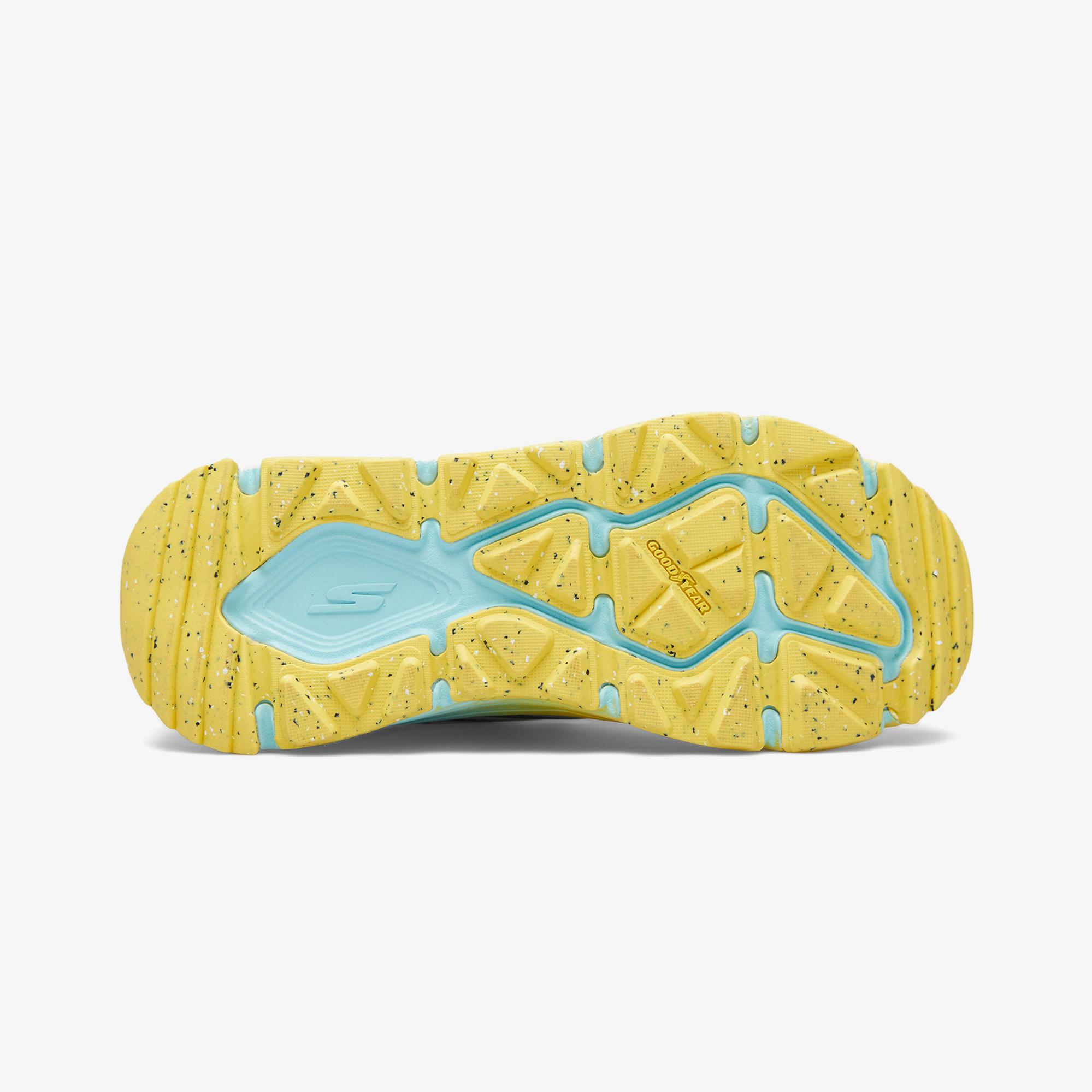 Skechers Max Cushioning Elite Trail Kadın Gri Outdoor Ayakkabı