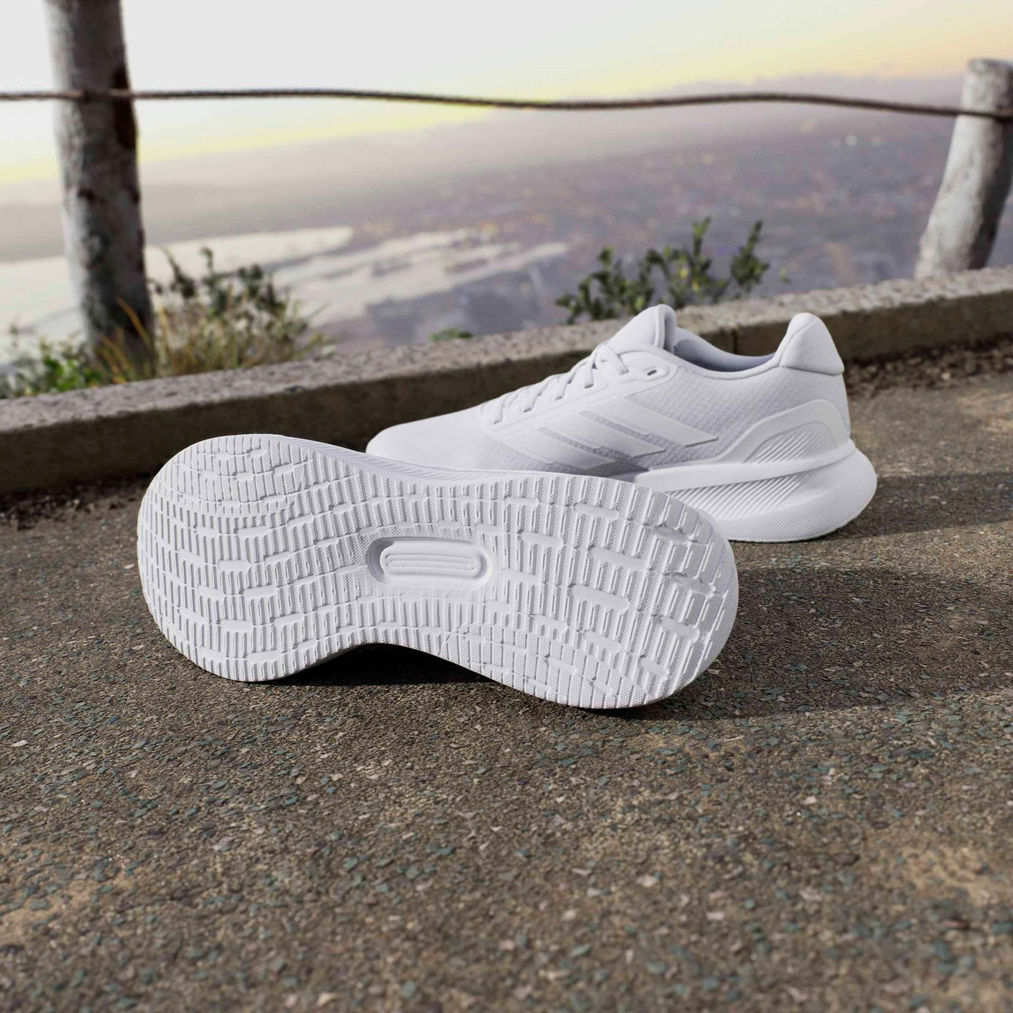 adidas Runfalcon 5 Erkek Beyaz Koşu Ayakkabısı