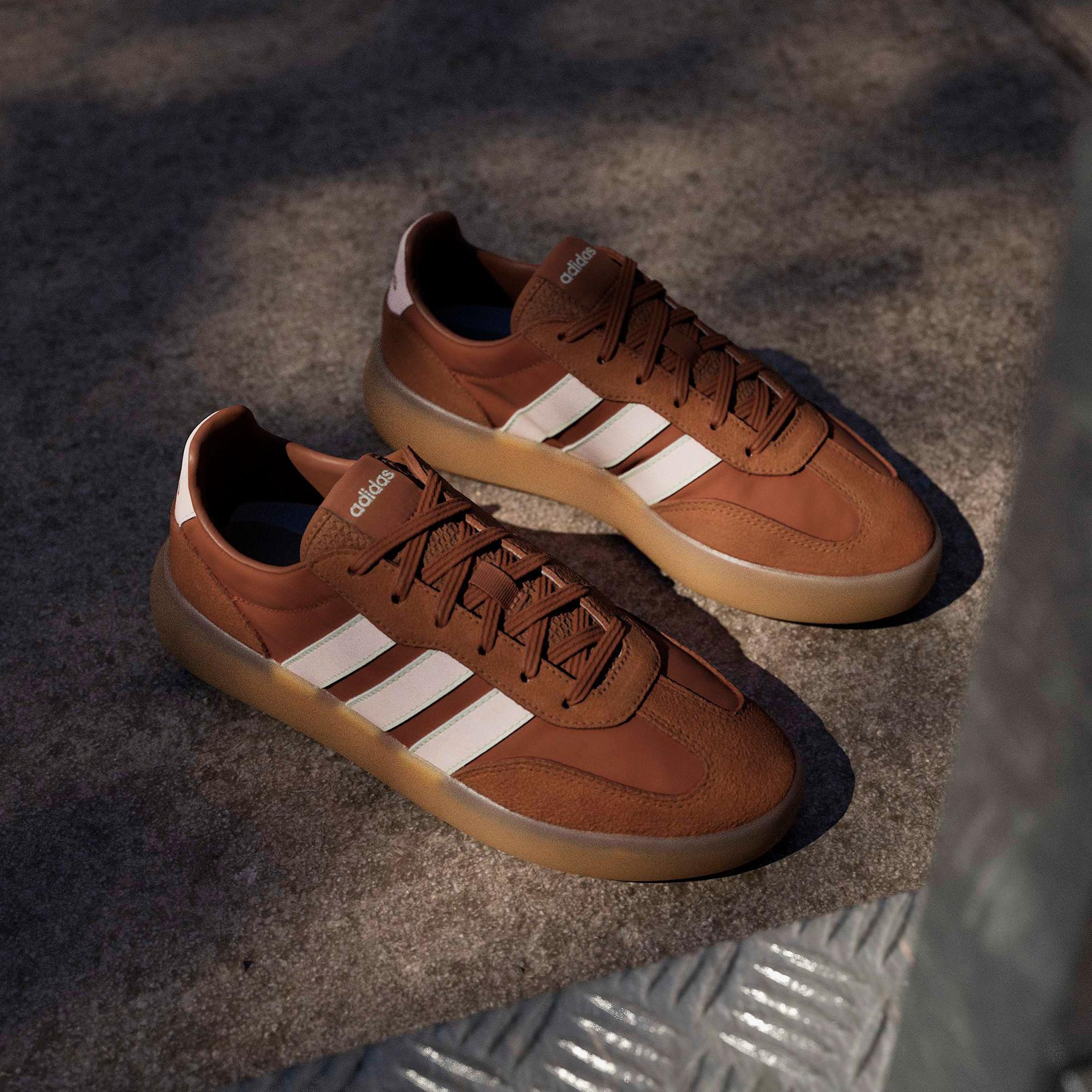 adidas Barreda Decode Kadın Kahverengi Spor Ayakkabı