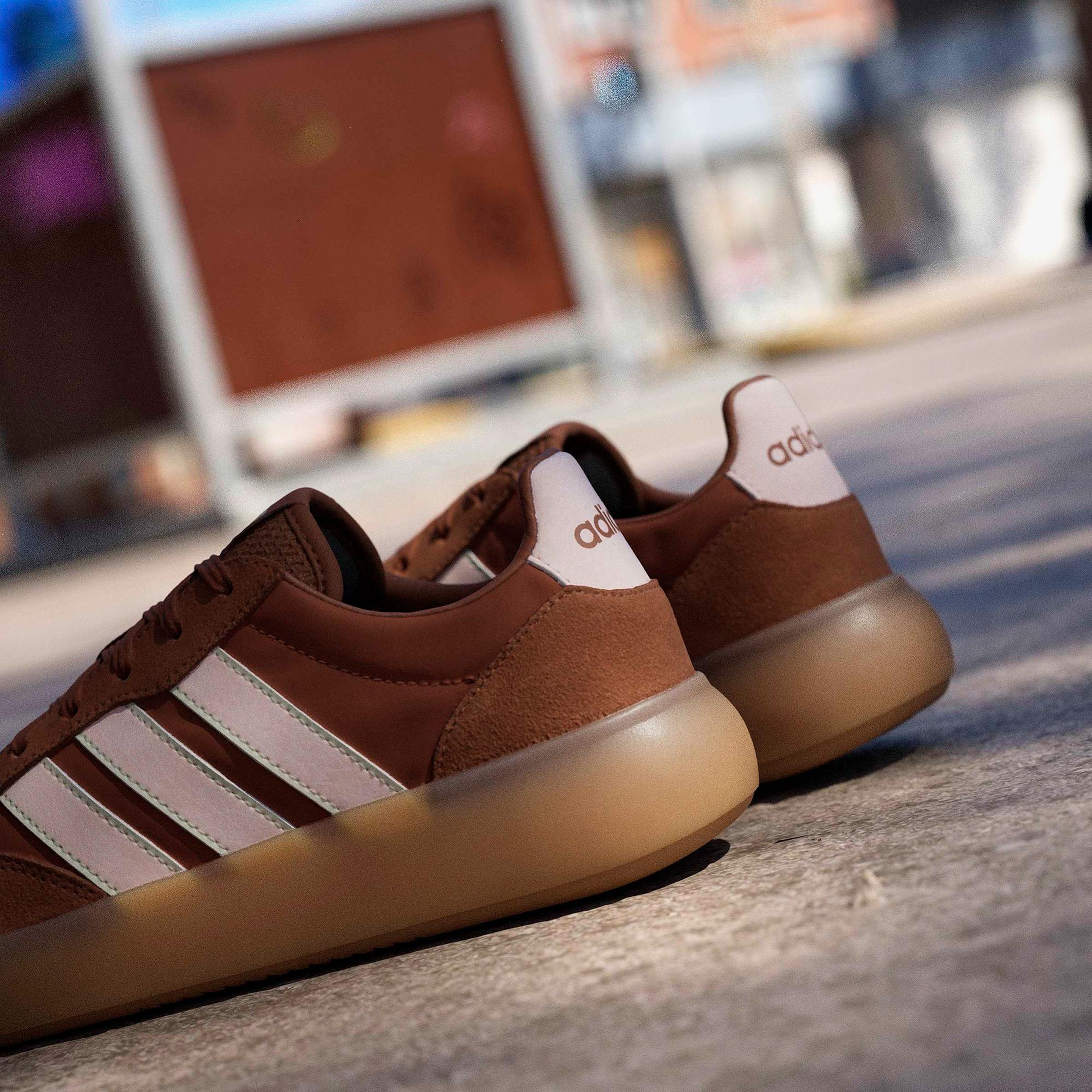 adidas Barreda Decode Kadın Kahverengi Spor Ayakkabı