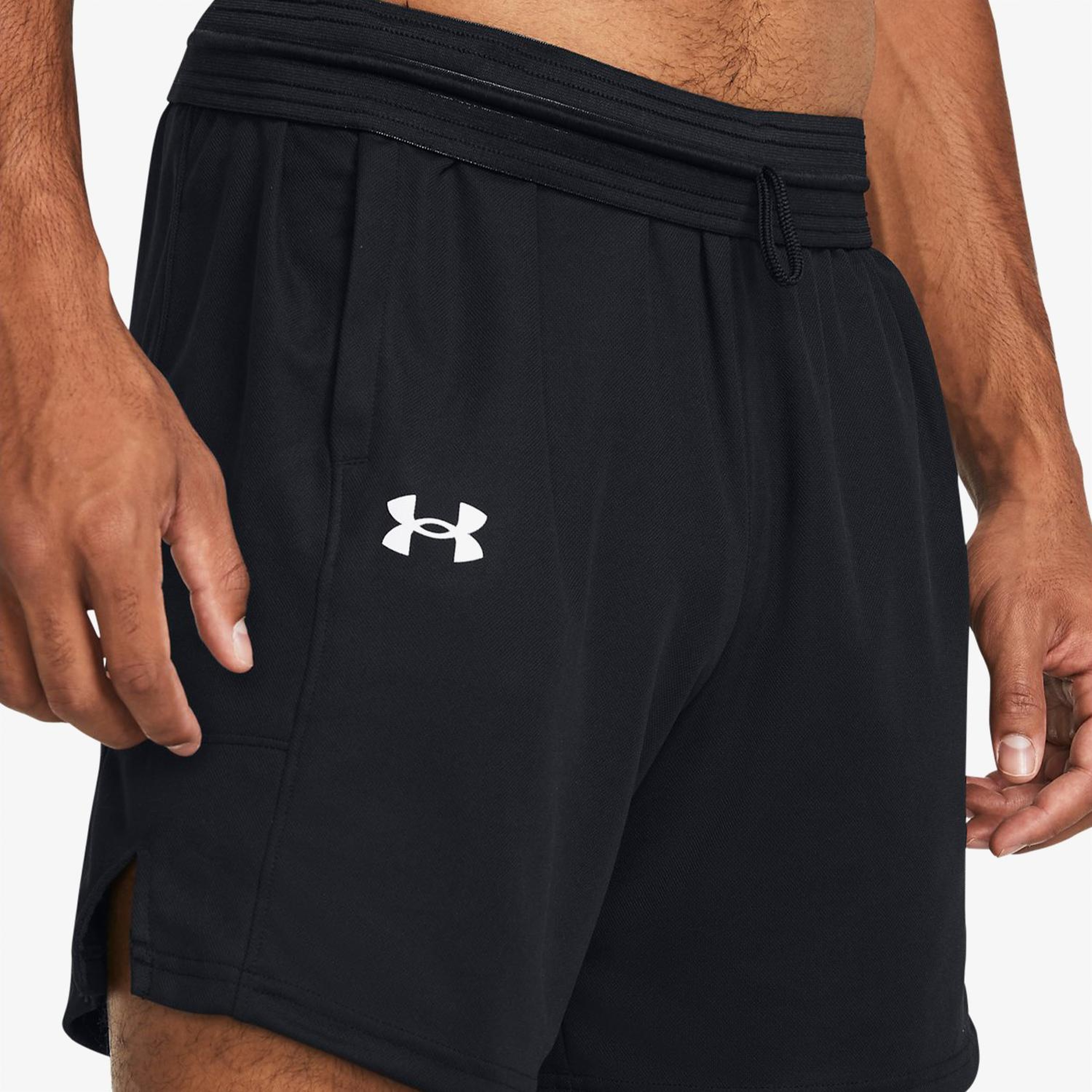 Under Armour Baseline Erkek Siyah Şort