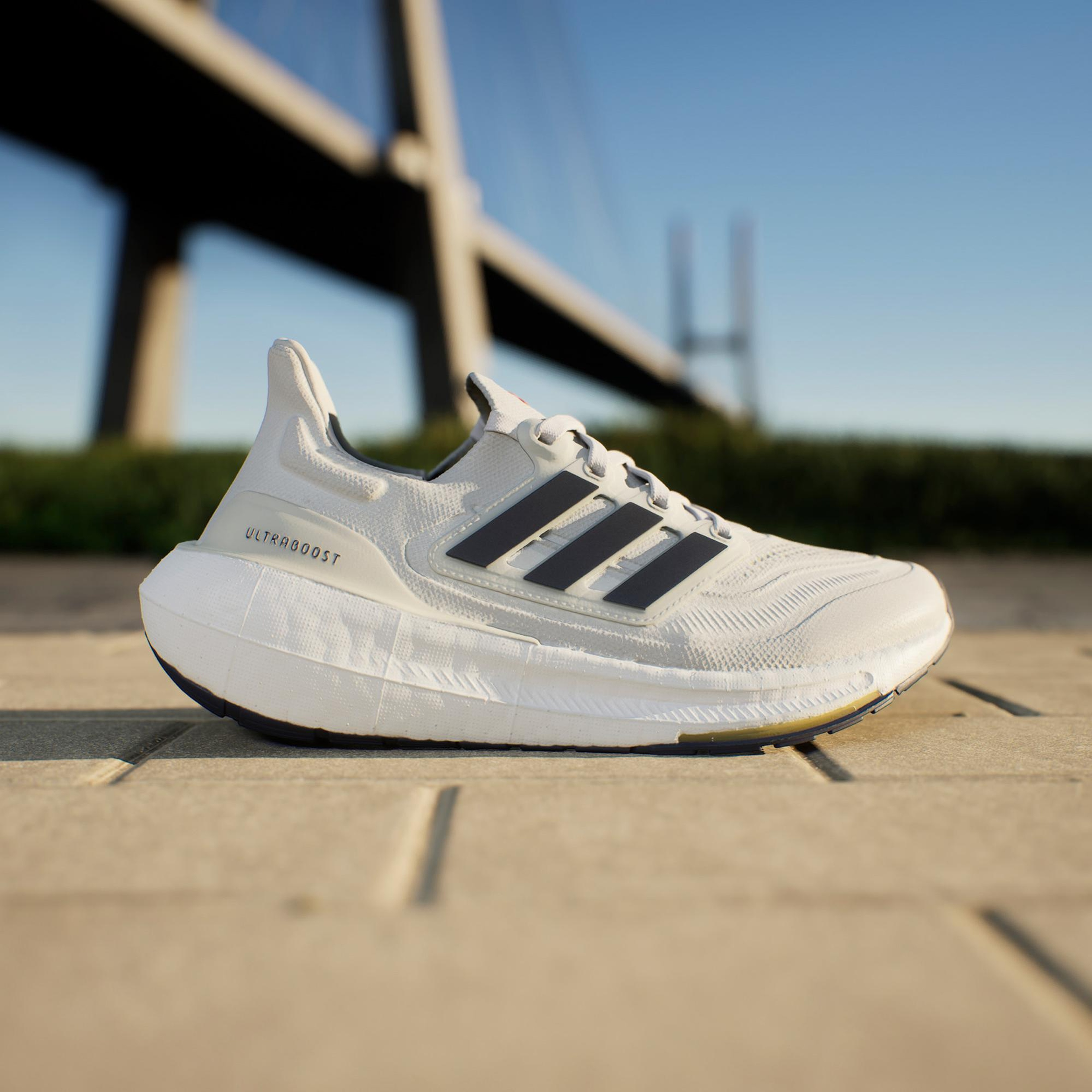 adidas Ultraboost Light  Kadın Gri Koşu Ayakkabısı